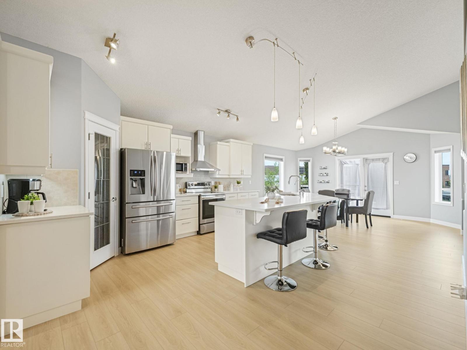 4115 58 St Property Photo 8