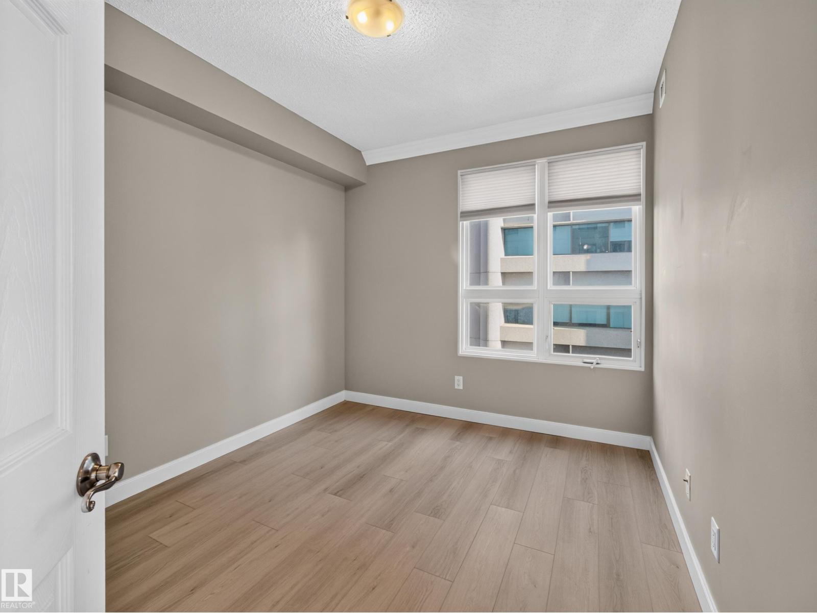 #1208 9939 109 St Nw Property Photo 10