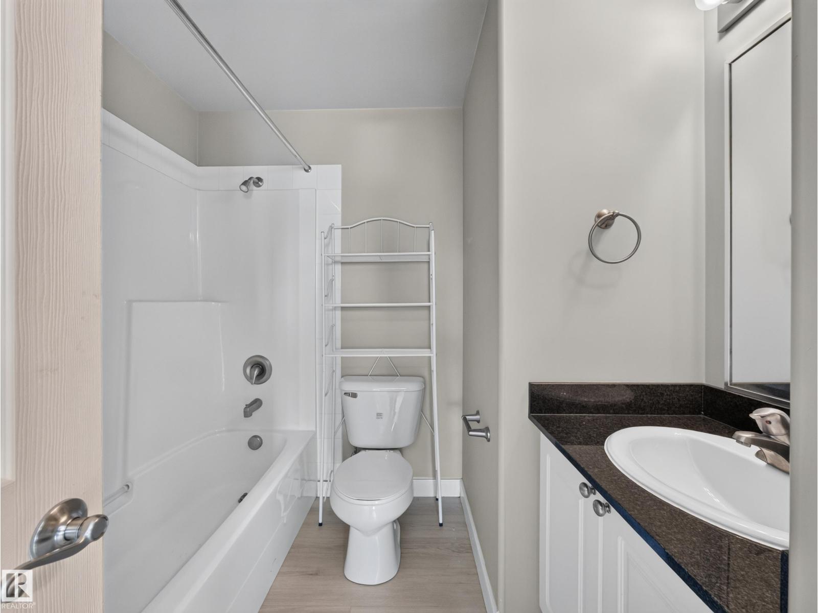 #1208 9939 109 St Nw Property Photo 13
