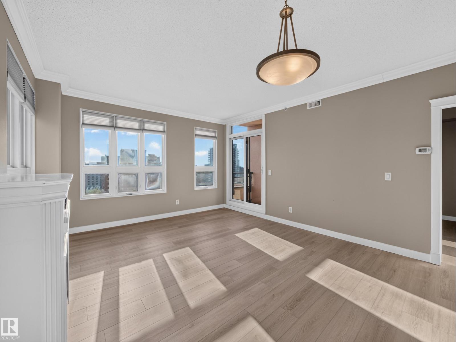 #1208 9939 109 St Nw Property Photo 23