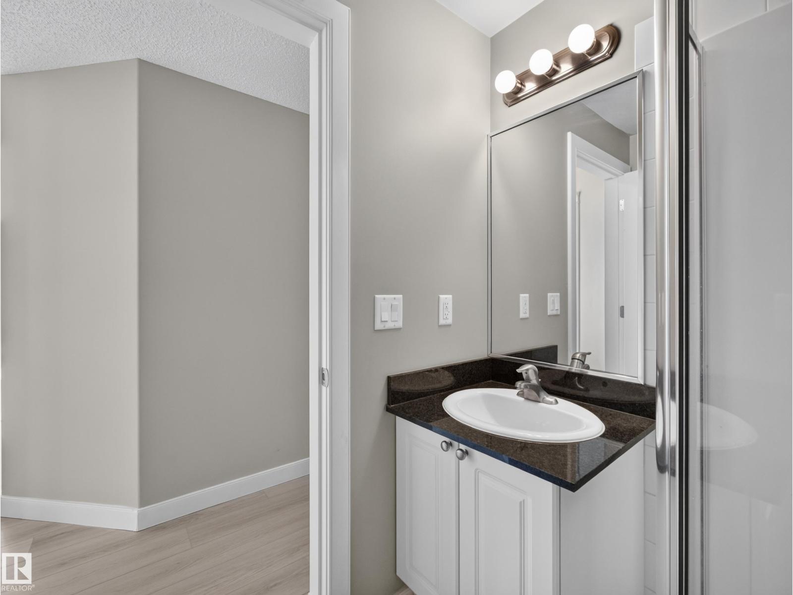#1208 9939 109 St Nw Property Photo 32