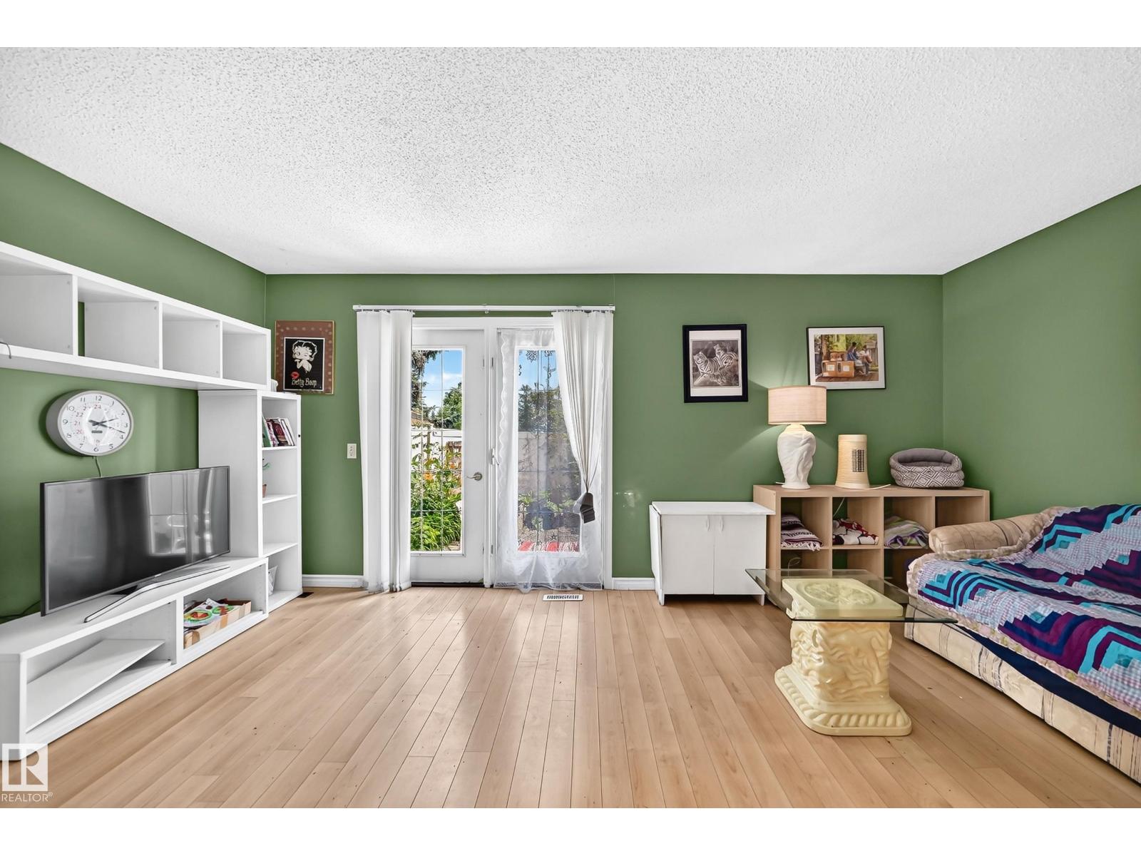 14029 30 St Nw Property Photo 9