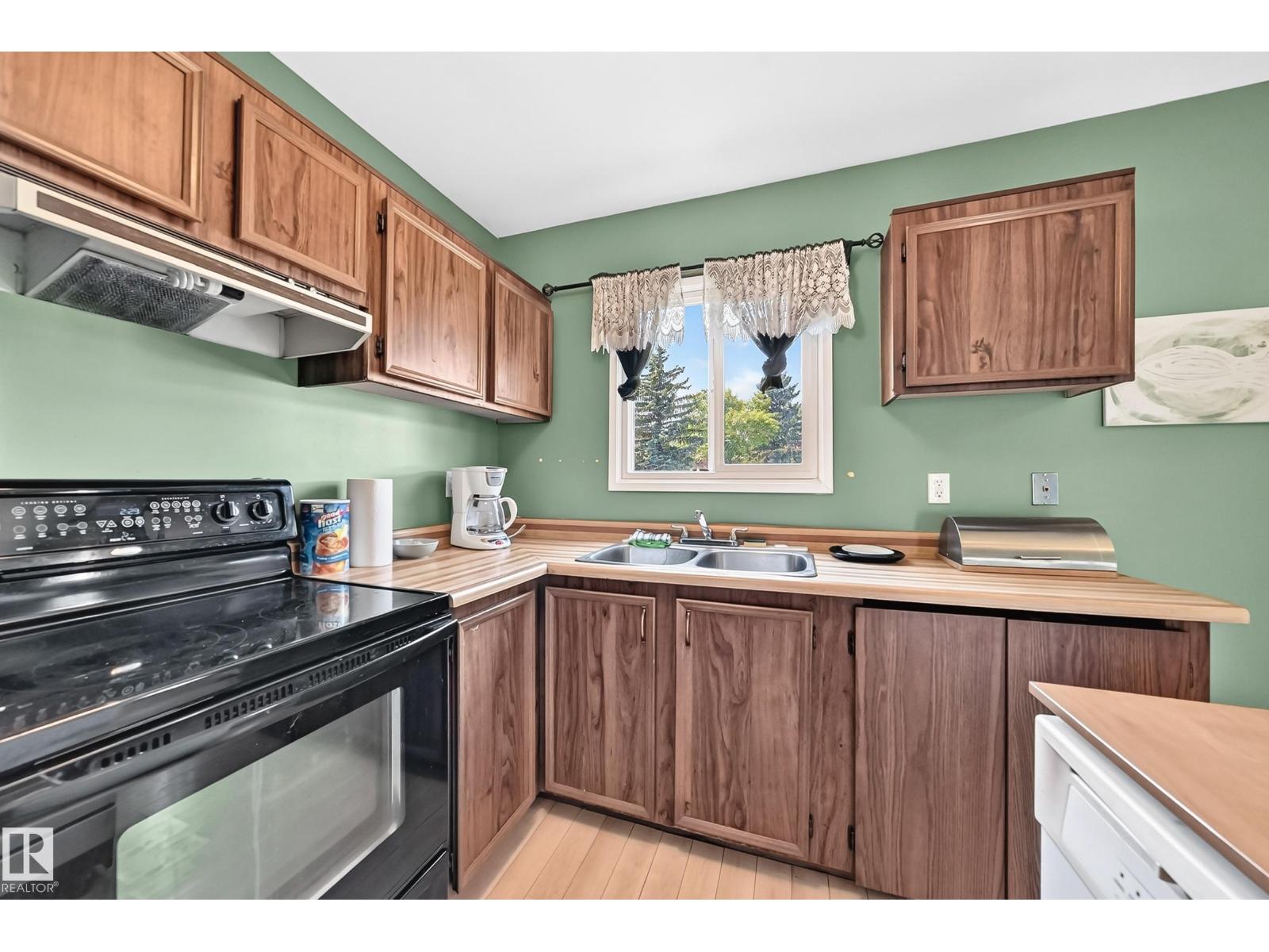 14029 30 St Nw Property Photo 18