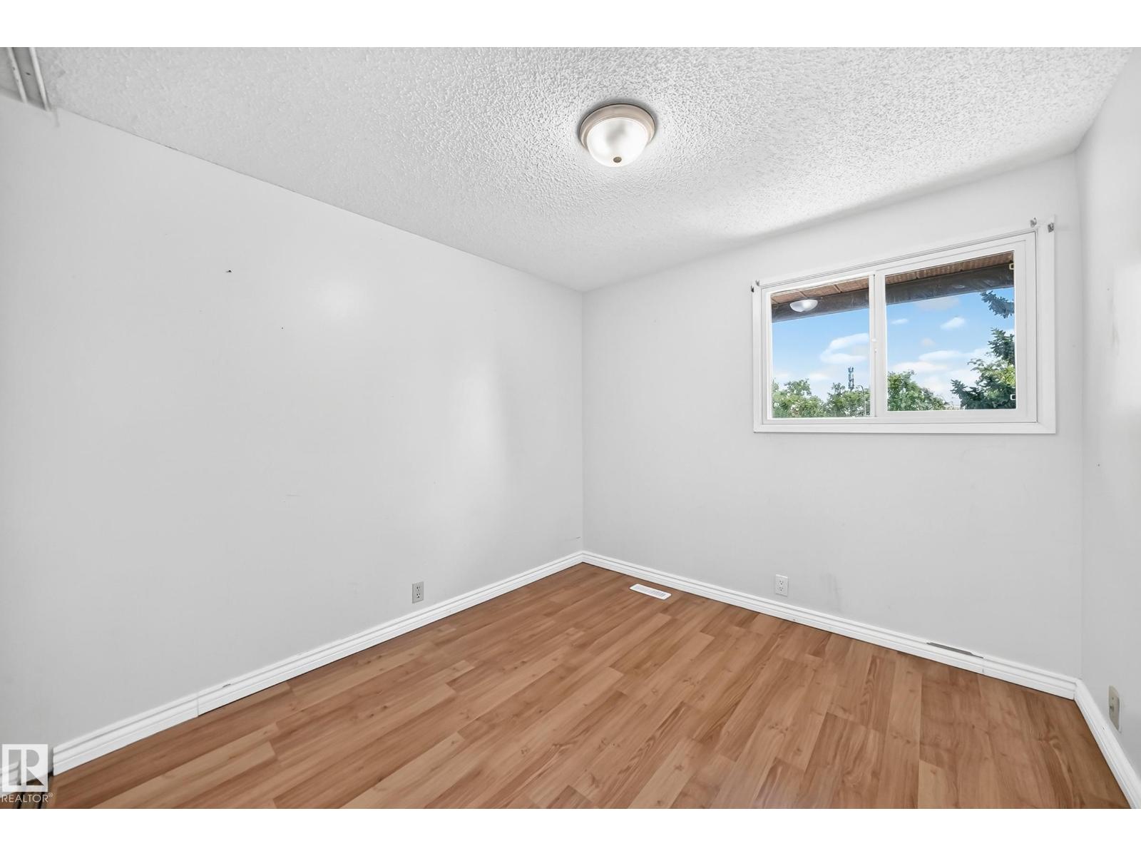 14029 30 St Nw Property Photo 28