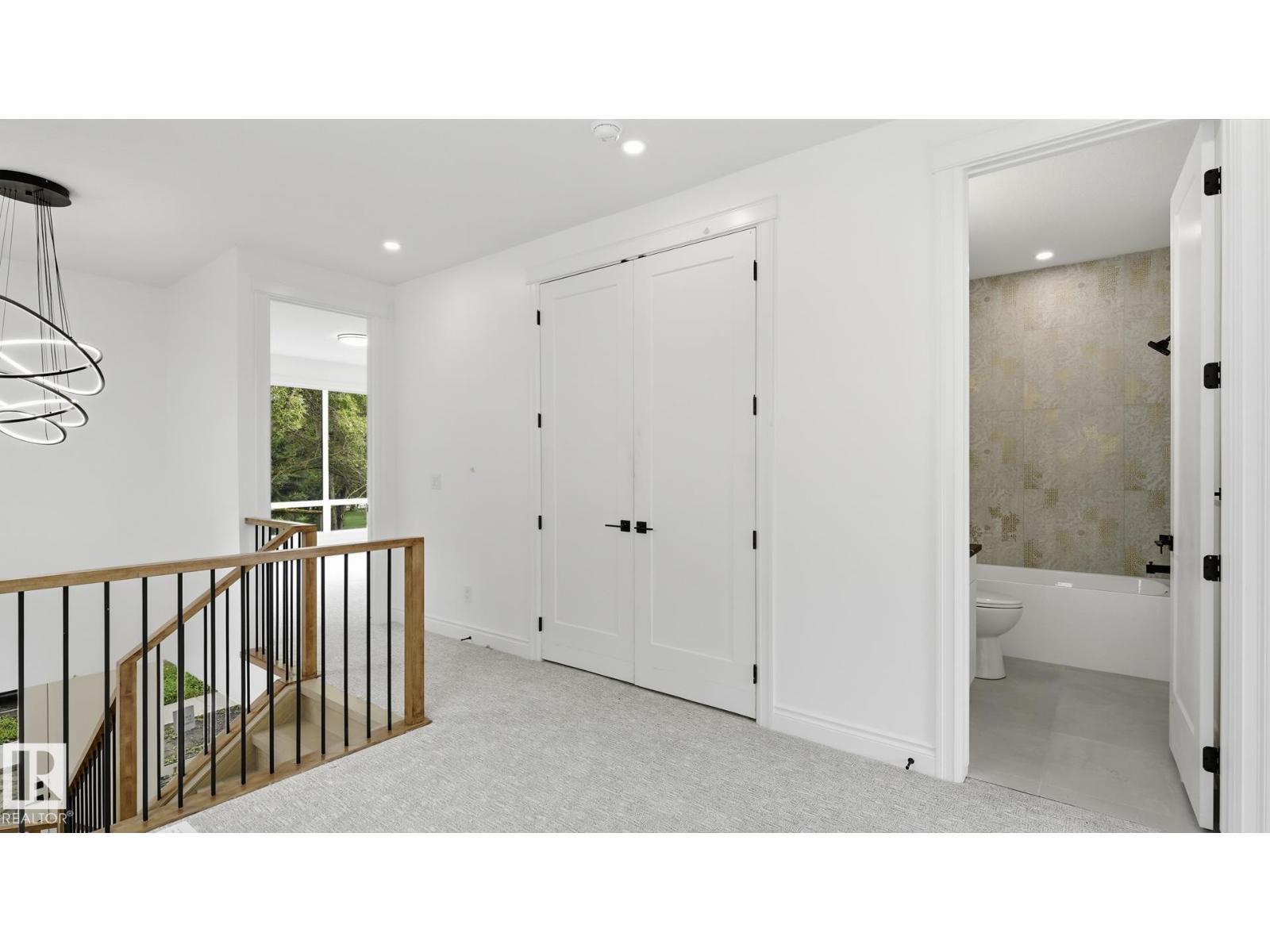 9226 94 St Nw Property Photo 14