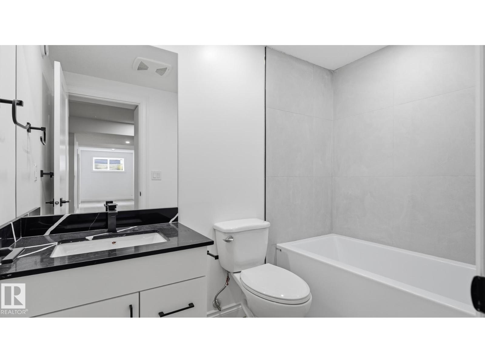 9226 94 St Nw Property Photo 28
