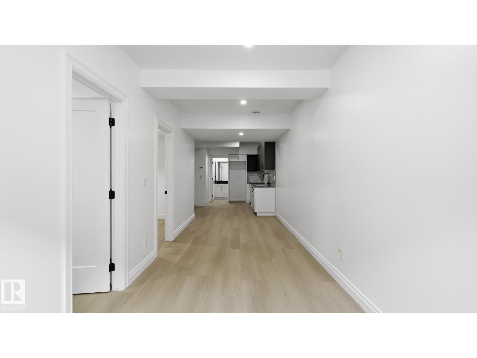 9226 94 St Nw Property Photo 30