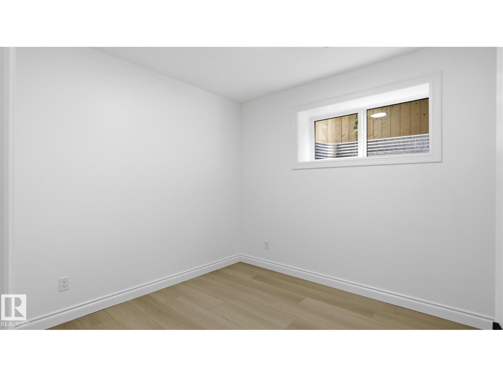 9226 94 St Nw Property Photo 32