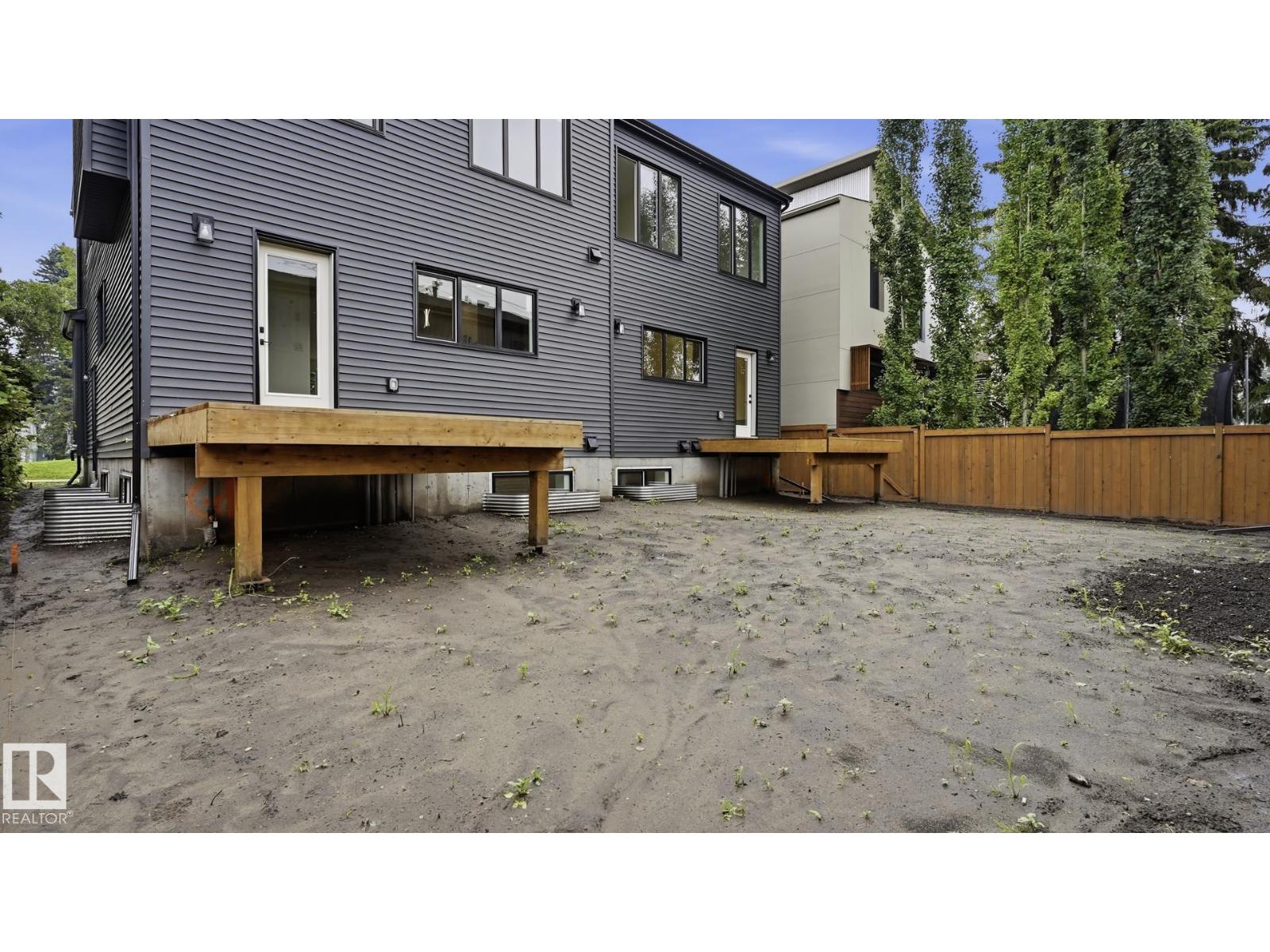 9226 94 St Nw Property Photo 43