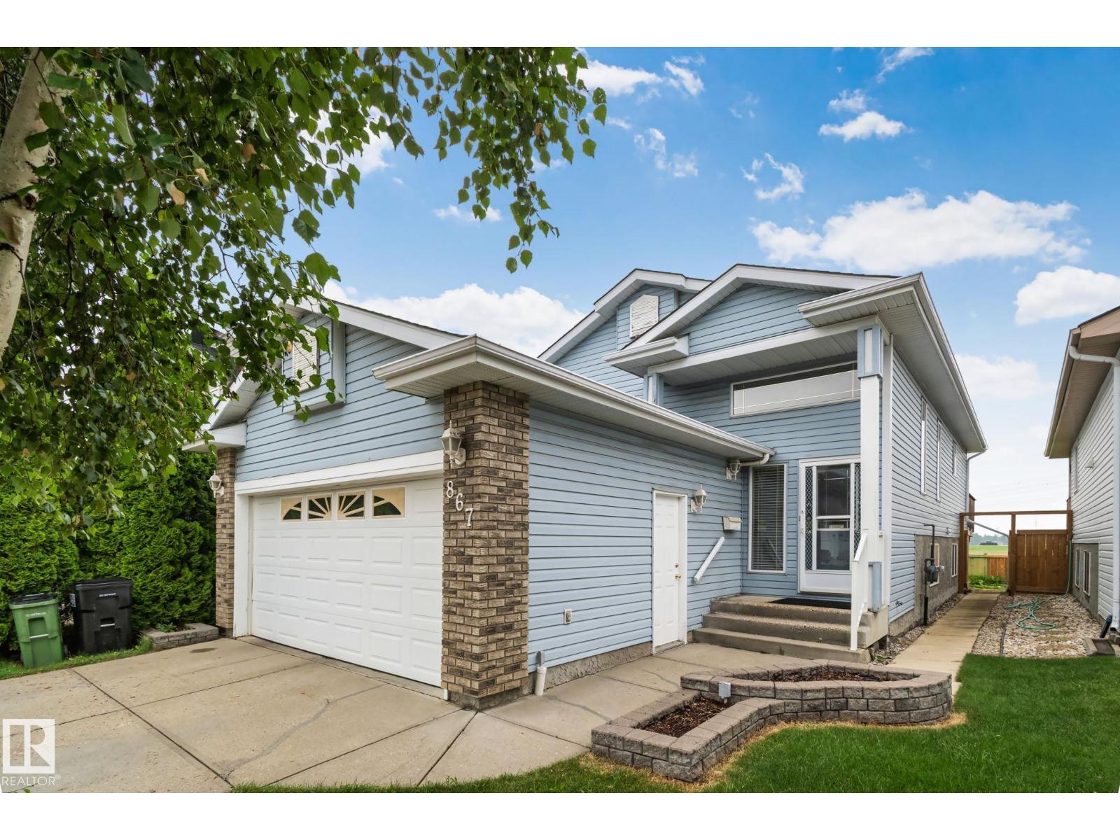 867 BLACKLOCK WY SW Property Photo 1