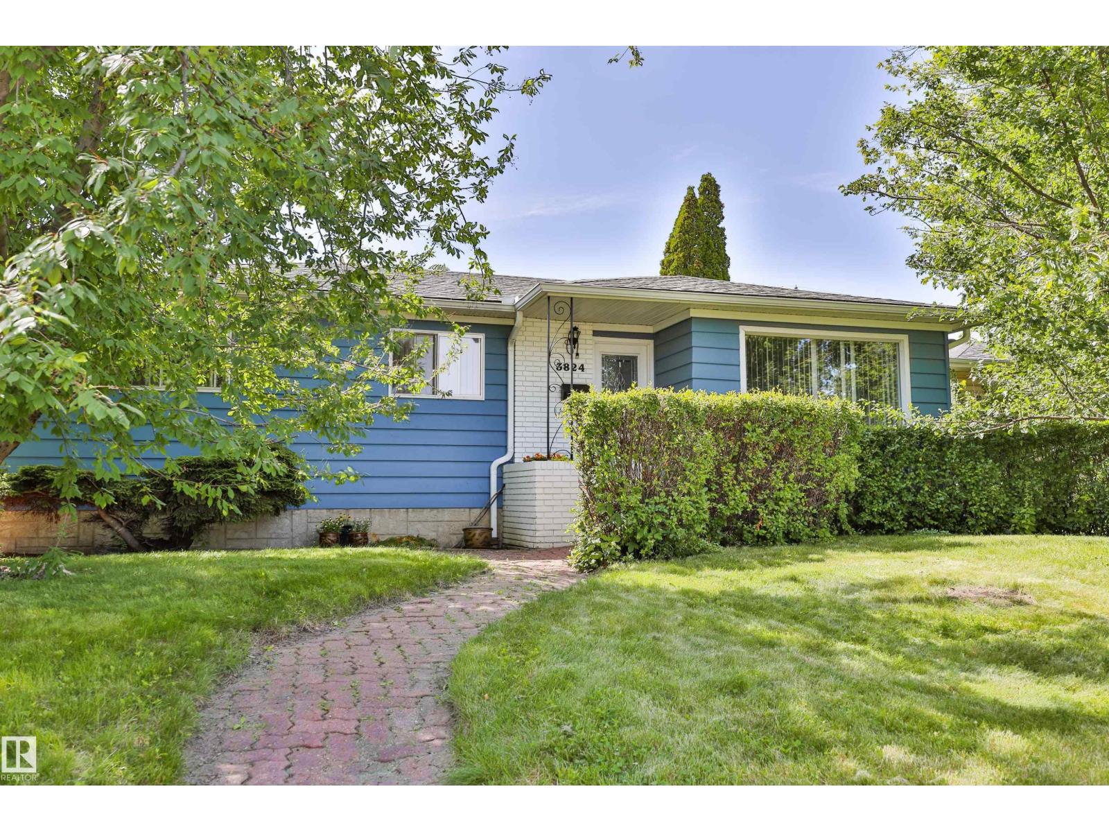 3824 111b St Nw Nw Property Photo 1