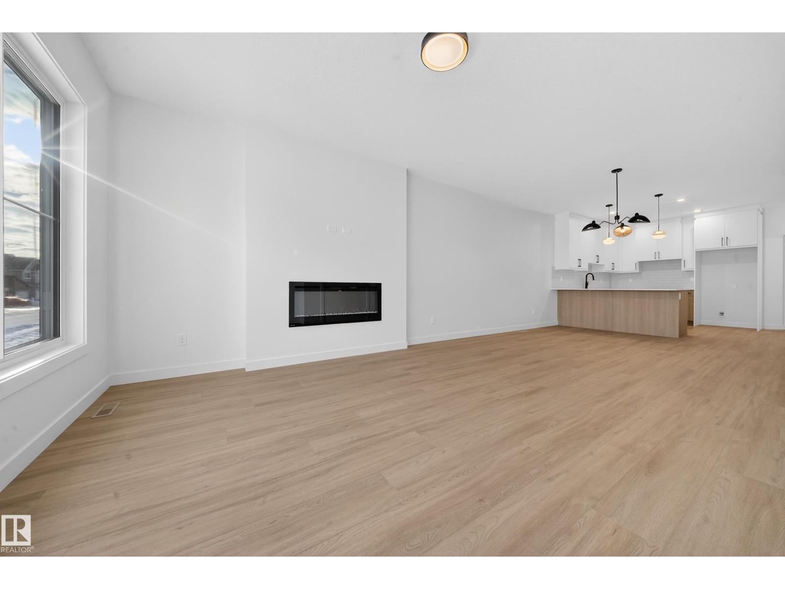 3734 Erlanger Dr Nw Property Photo 4