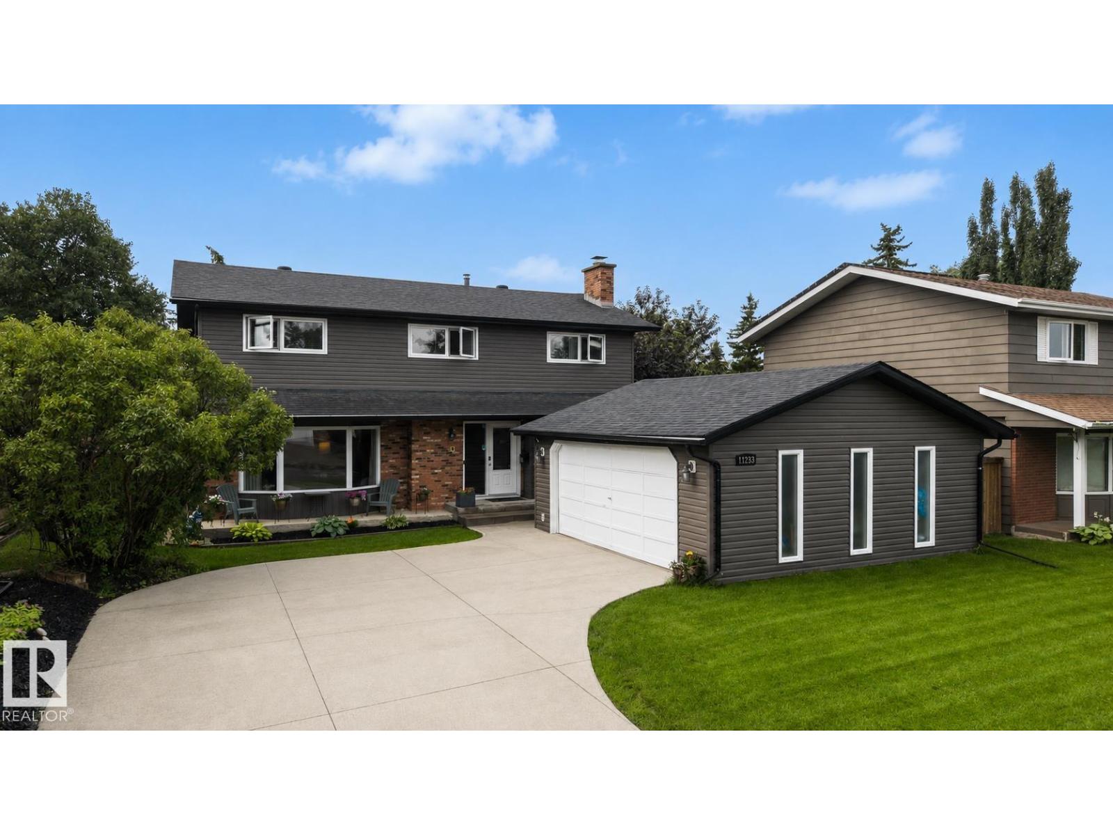 11233 34a Av Nw Property Photo 1