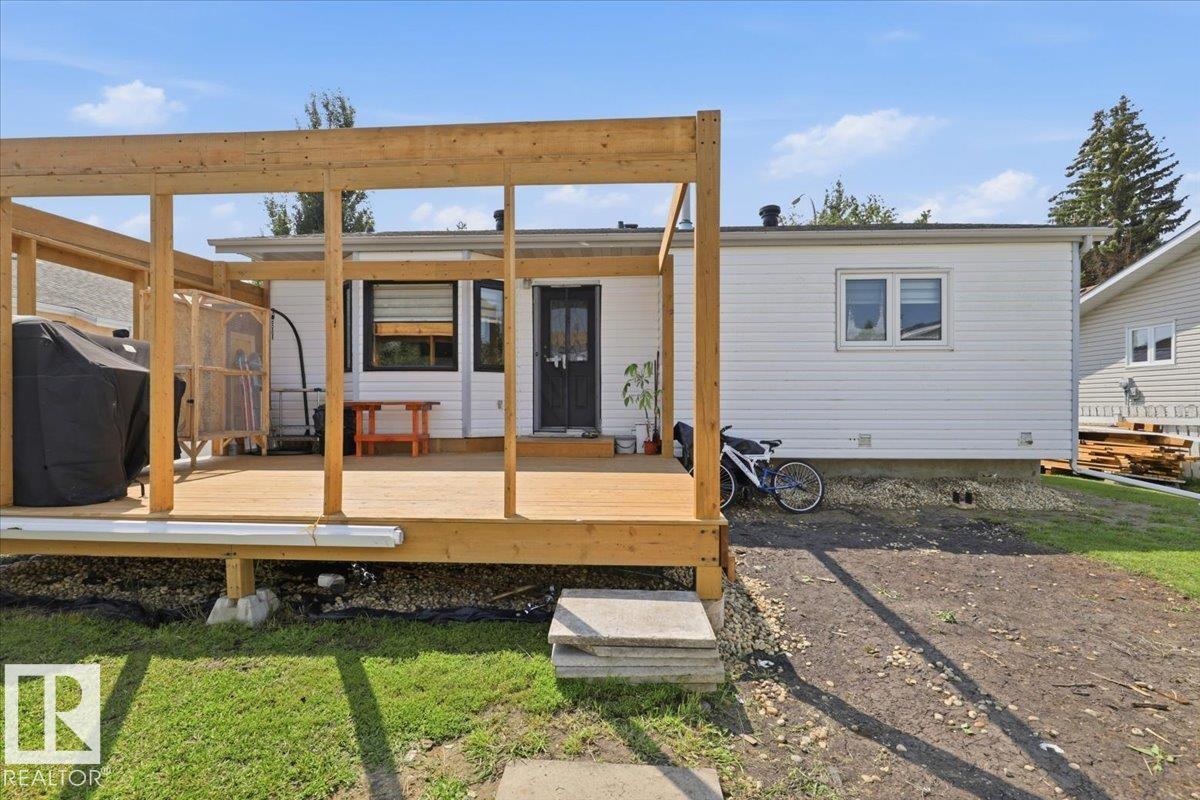 242 Northmount Dr Property Photo 30