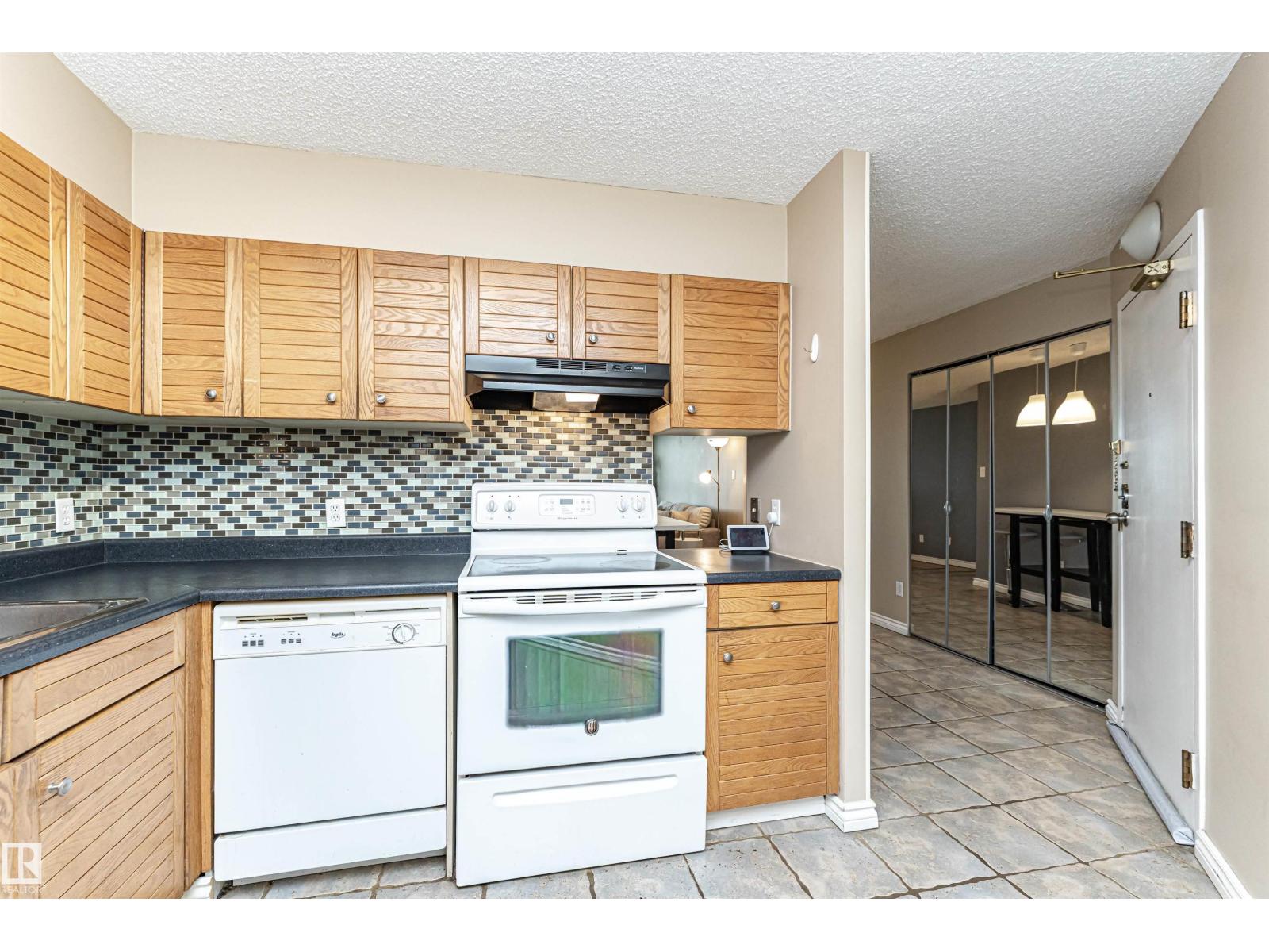 #1102 10149 Saskatchewan Dr Nw Property Photo 13