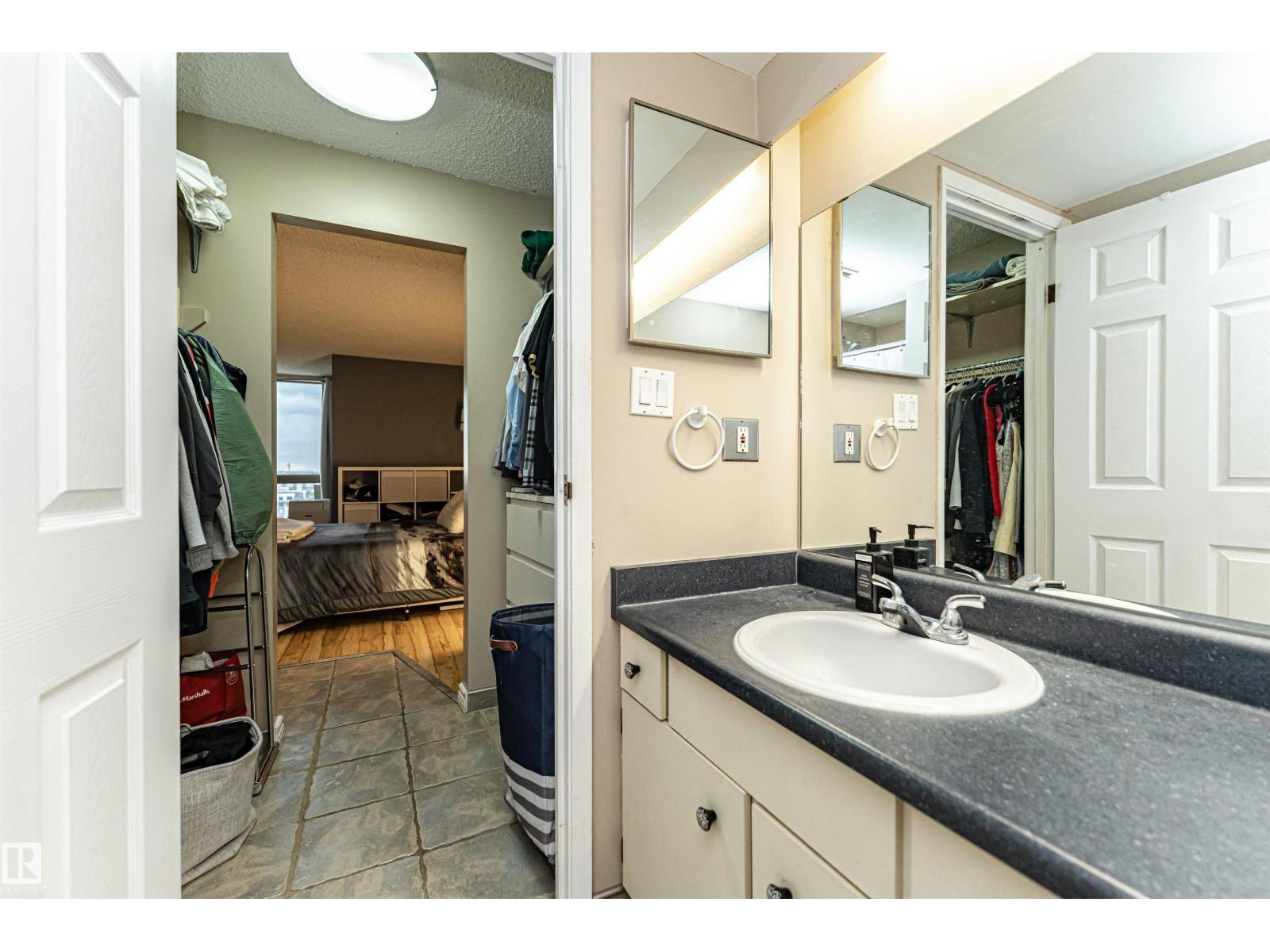 #1102 10149 Saskatchewan Dr Nw Property Photo 37