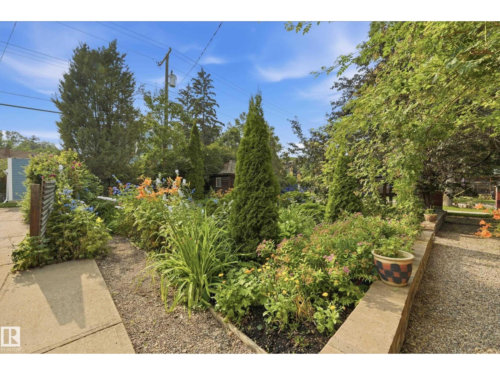8520 104 St Nw Property Photo 18