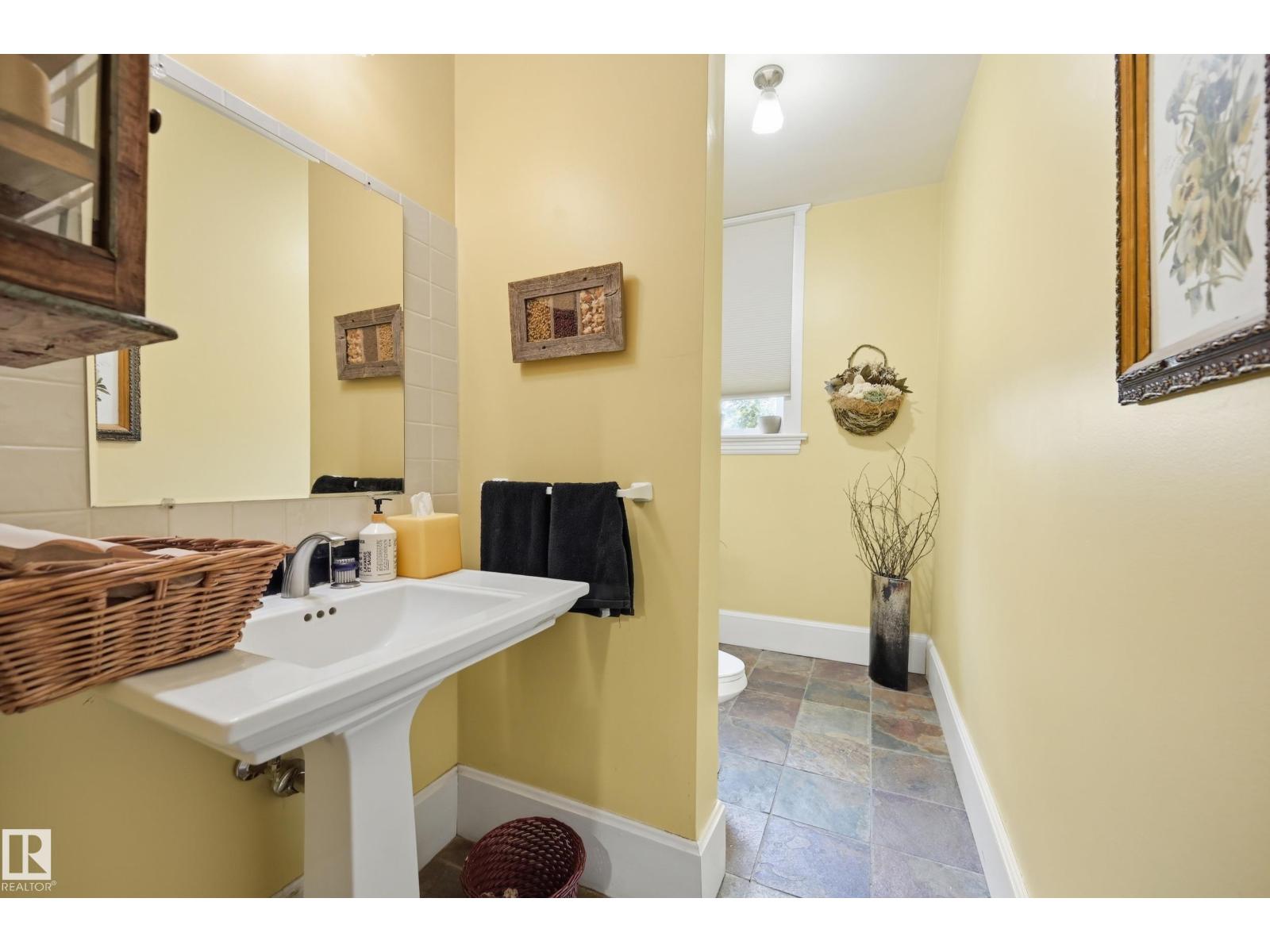 8520 104 St Nw Property Photo 32