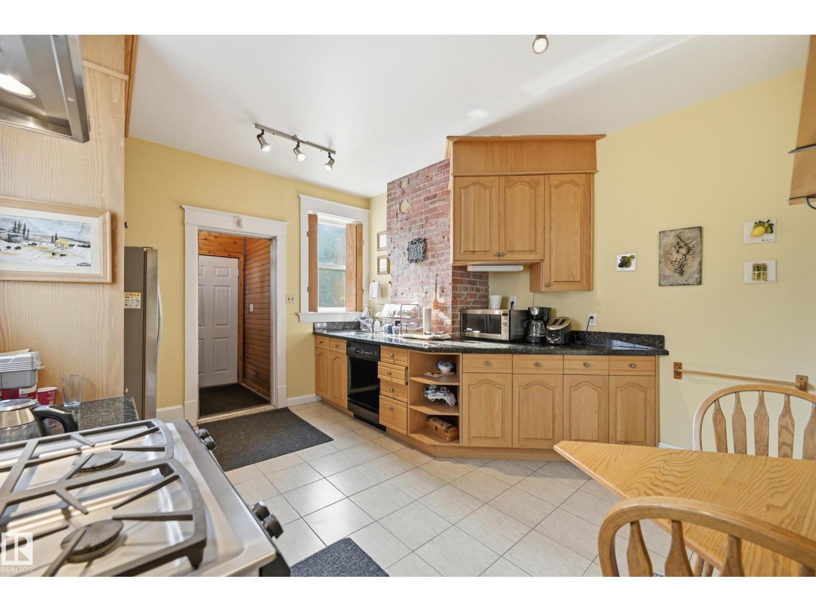 8520 104 St Nw Property Photo 36