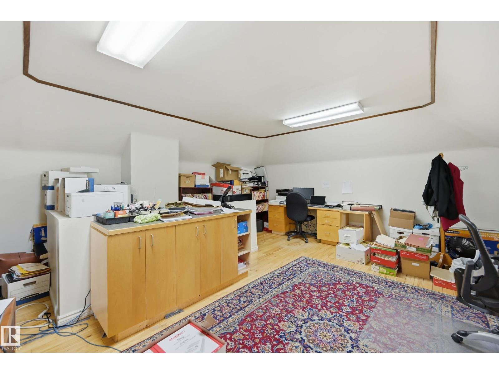 8520 104 St Nw Property Photo 50