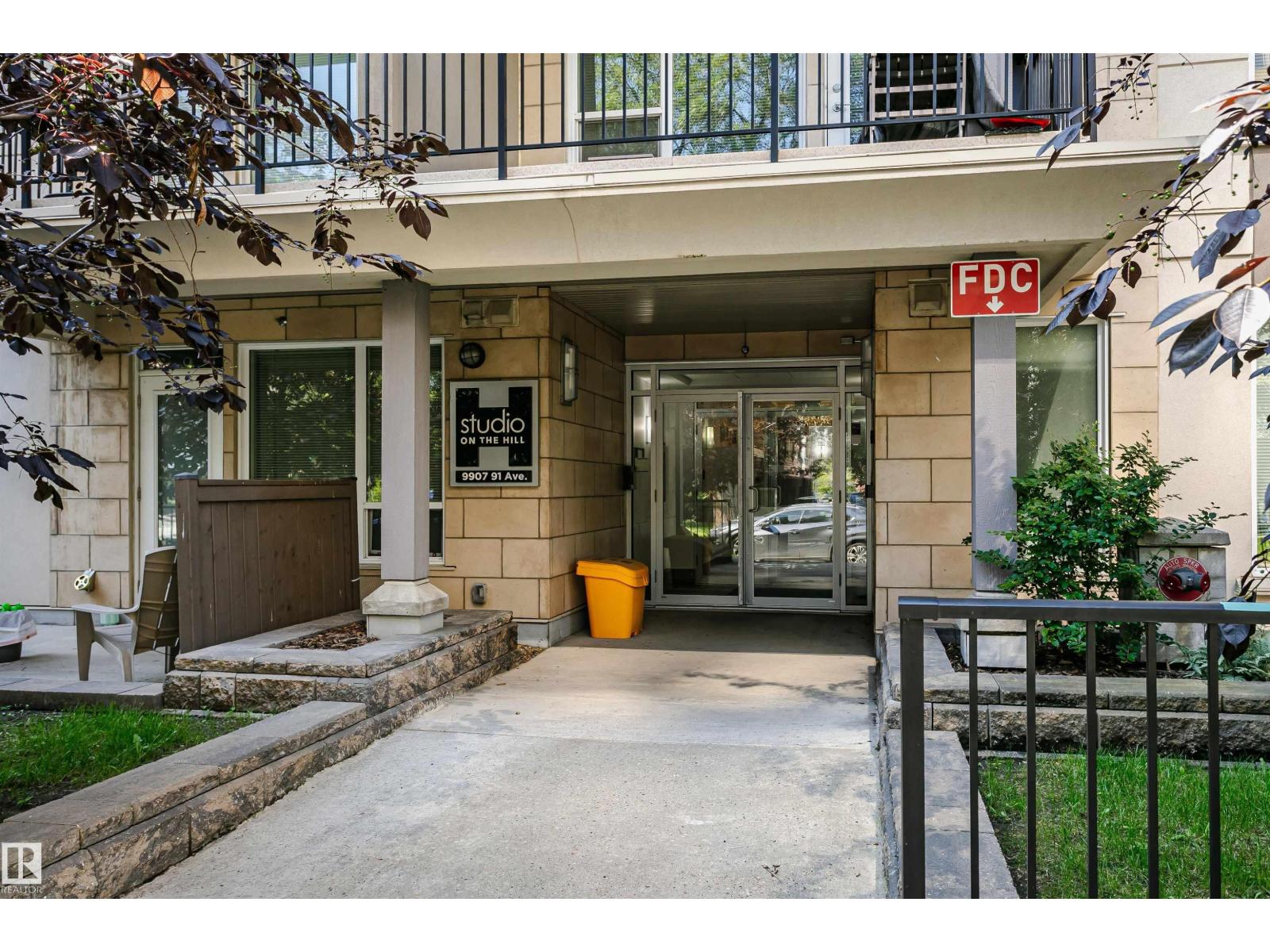 #208 9907 91 Av Nw Property Photo 7