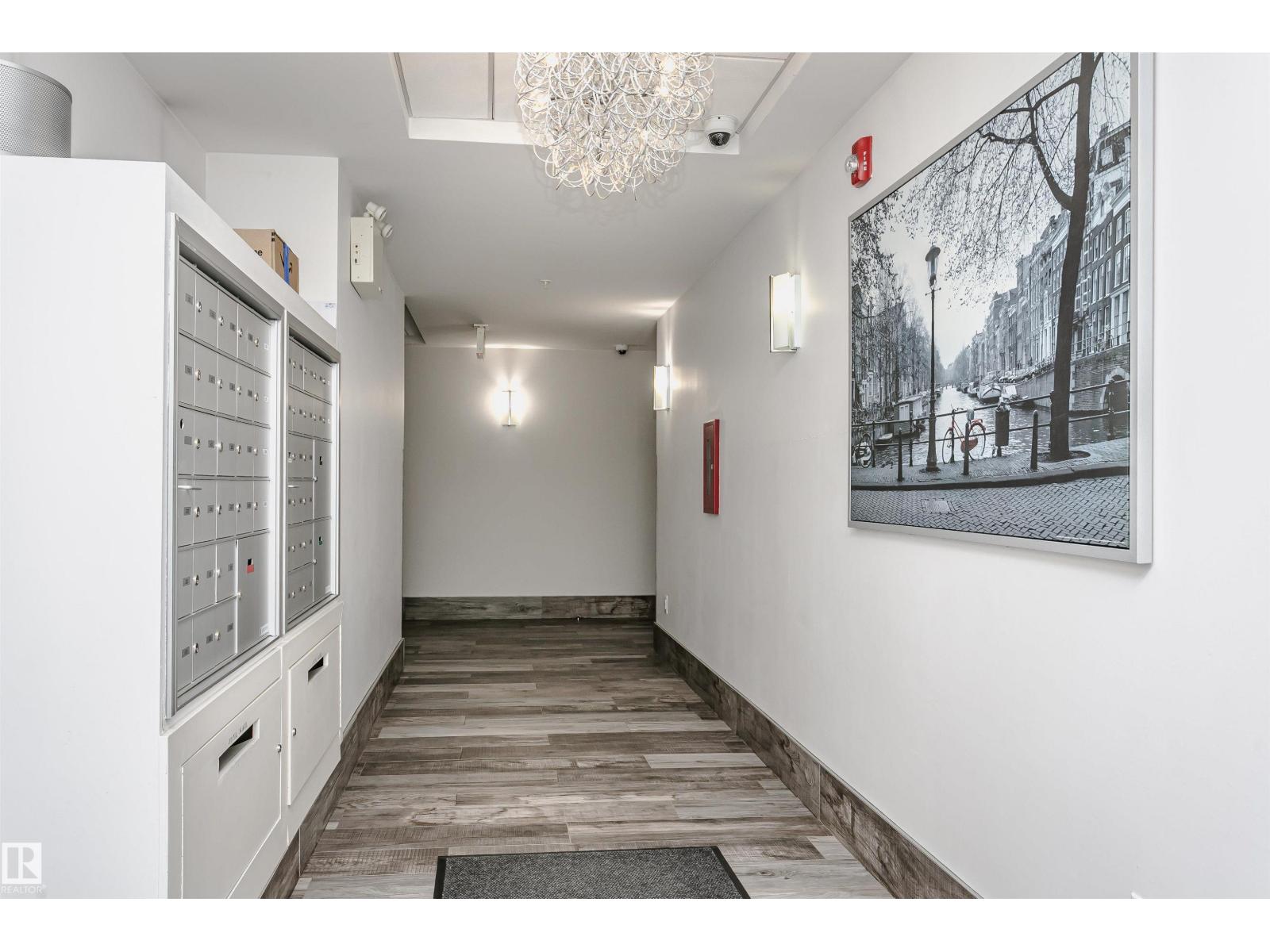 #208 9907 91 Av Nw Property Photo 9