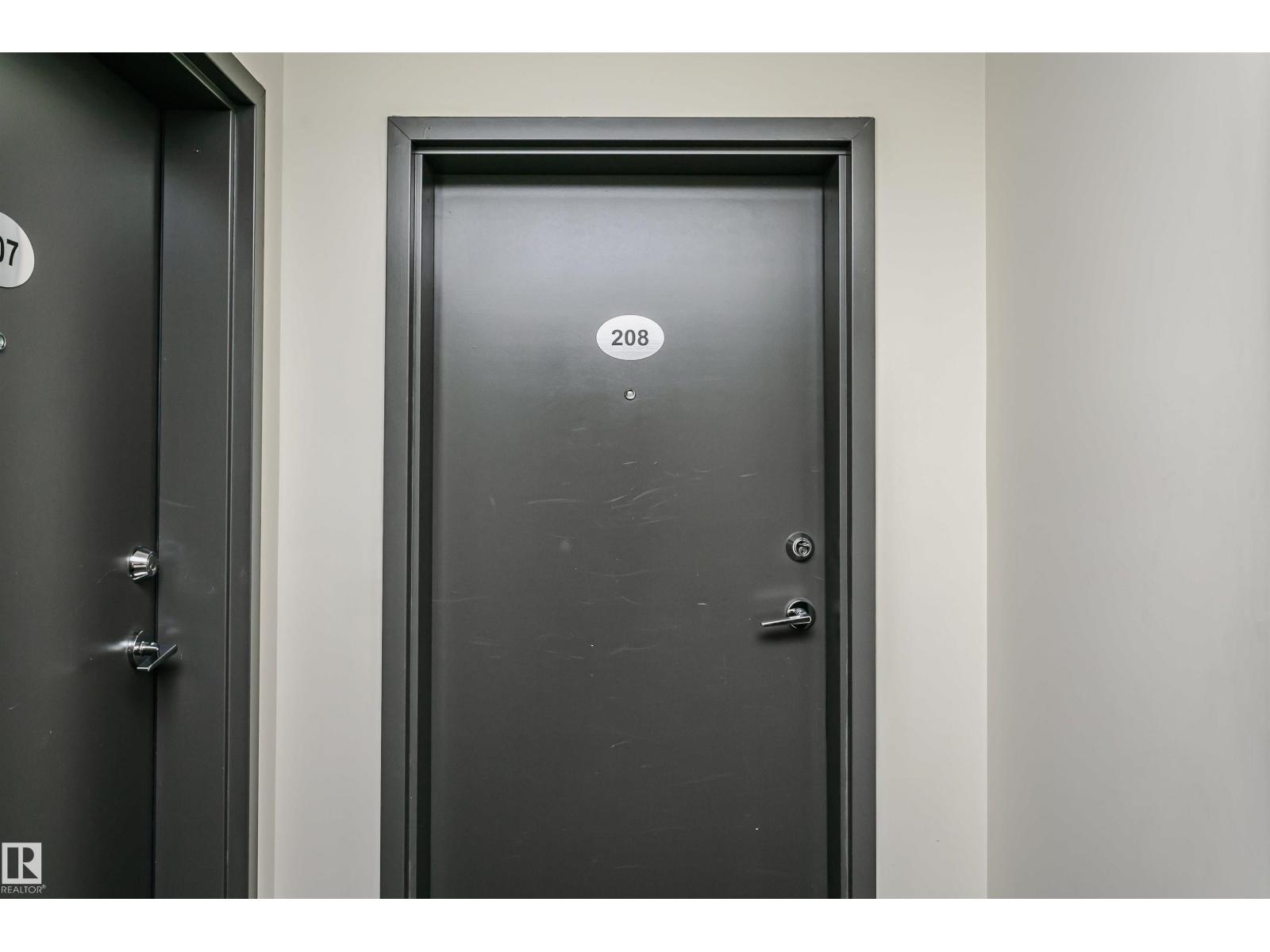 #208 9907 91 Av Nw Property Photo 10