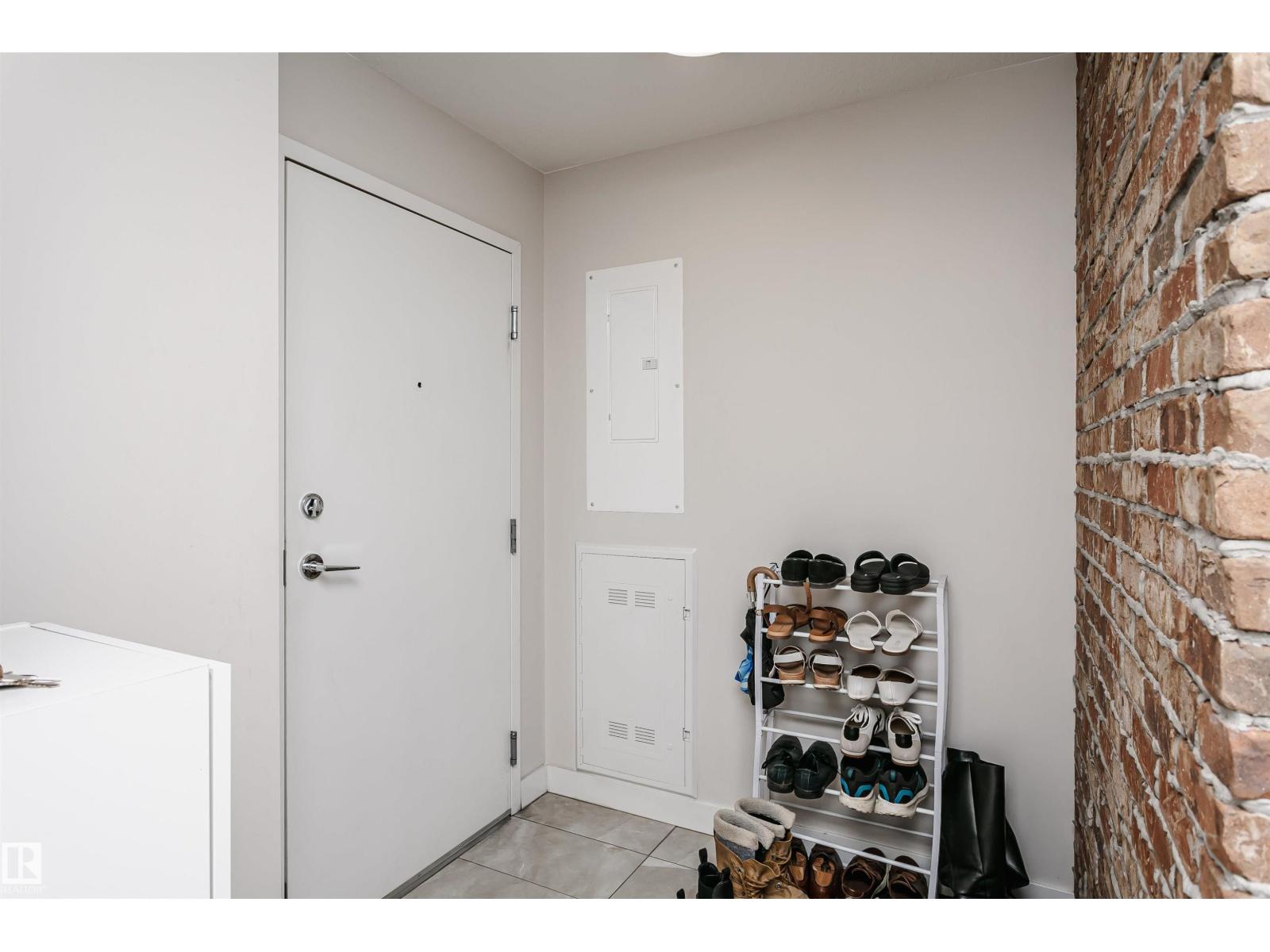 #208 9907 91 Av Nw Property Photo 11