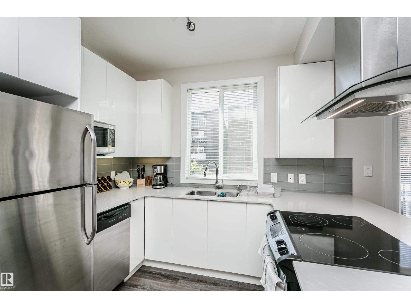 #208 9907 91 Av Nw Property Photo 19