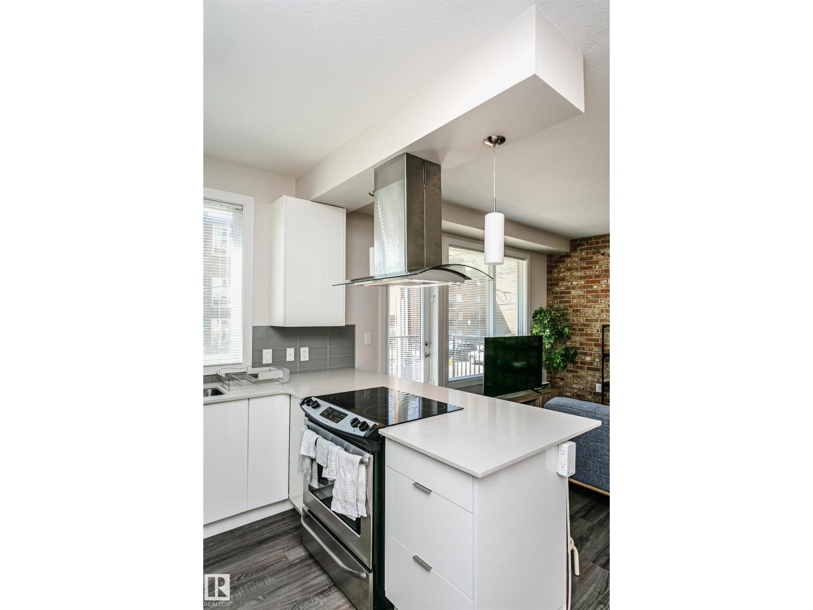 #208 9907 91 Av Nw Property Photo 20