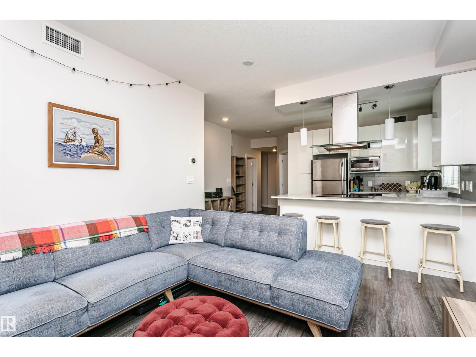 #208 9907 91 Av Nw Property Photo 25