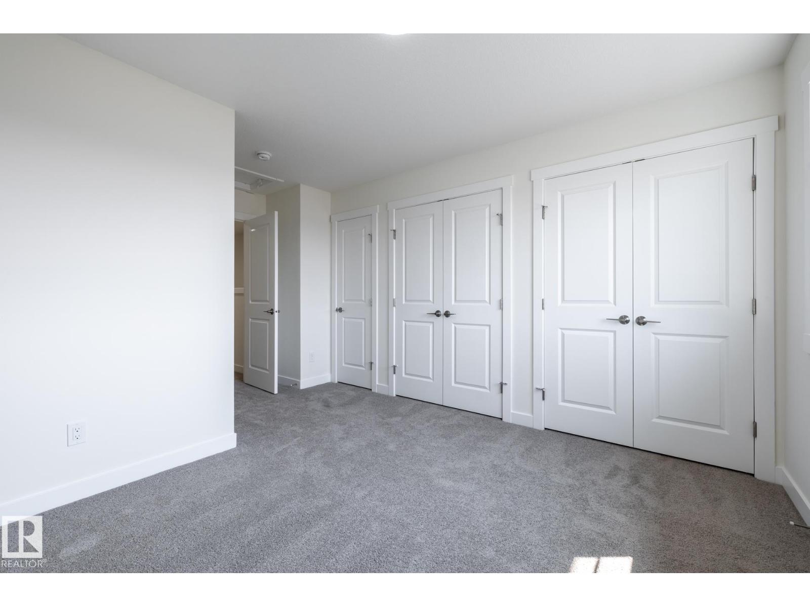 #24 7020 Keswick Cm Sw Property Photo 9