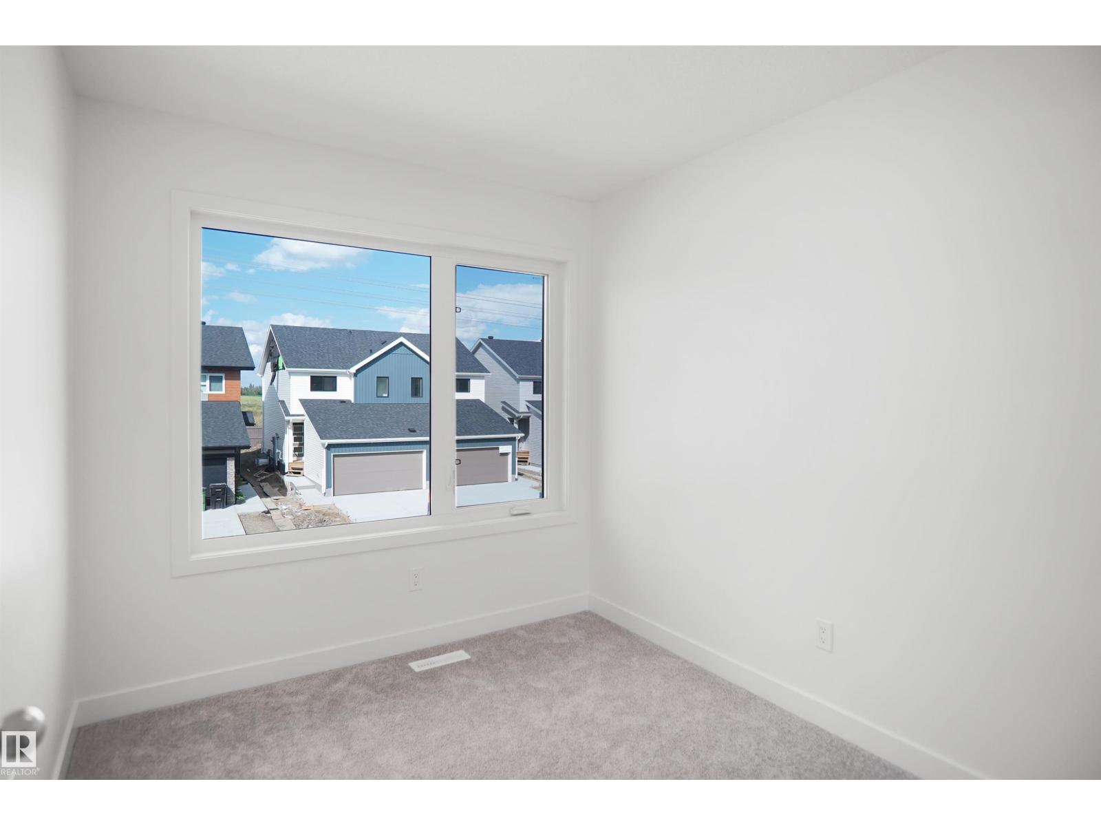 18831 29 Av Nw Property Photo 24