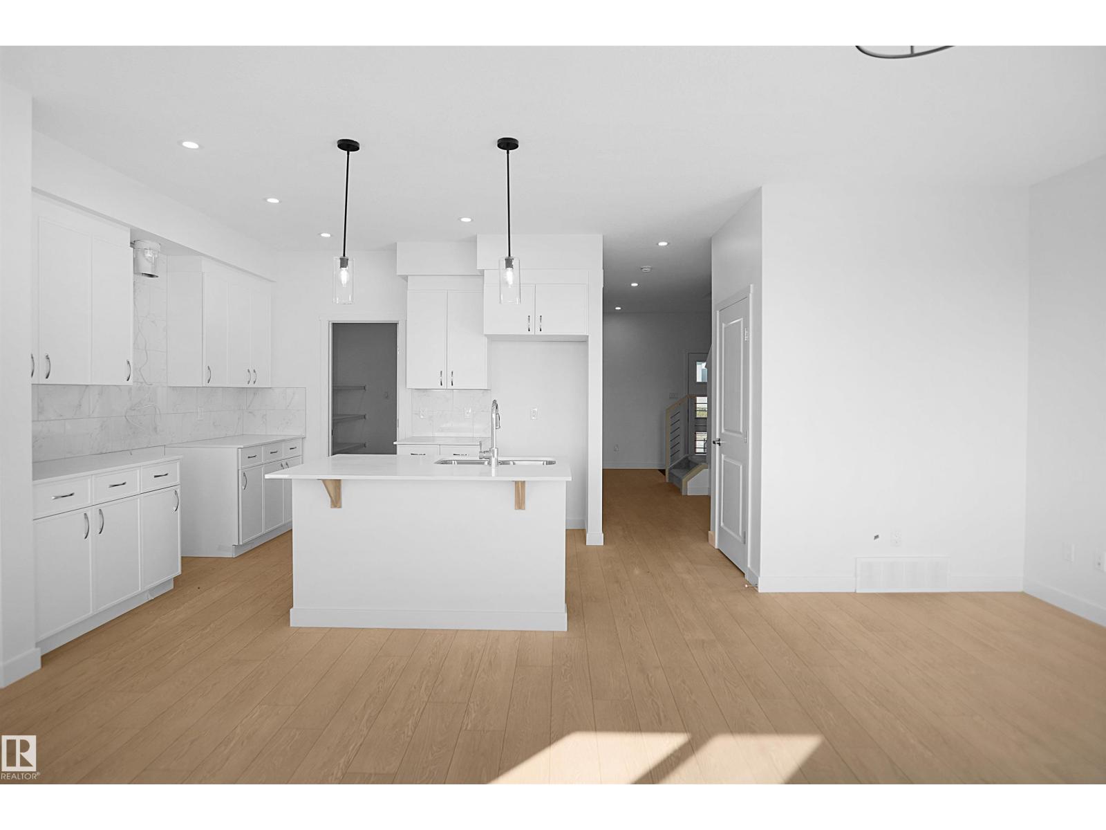 2222 194a St Nw Property Photo 9