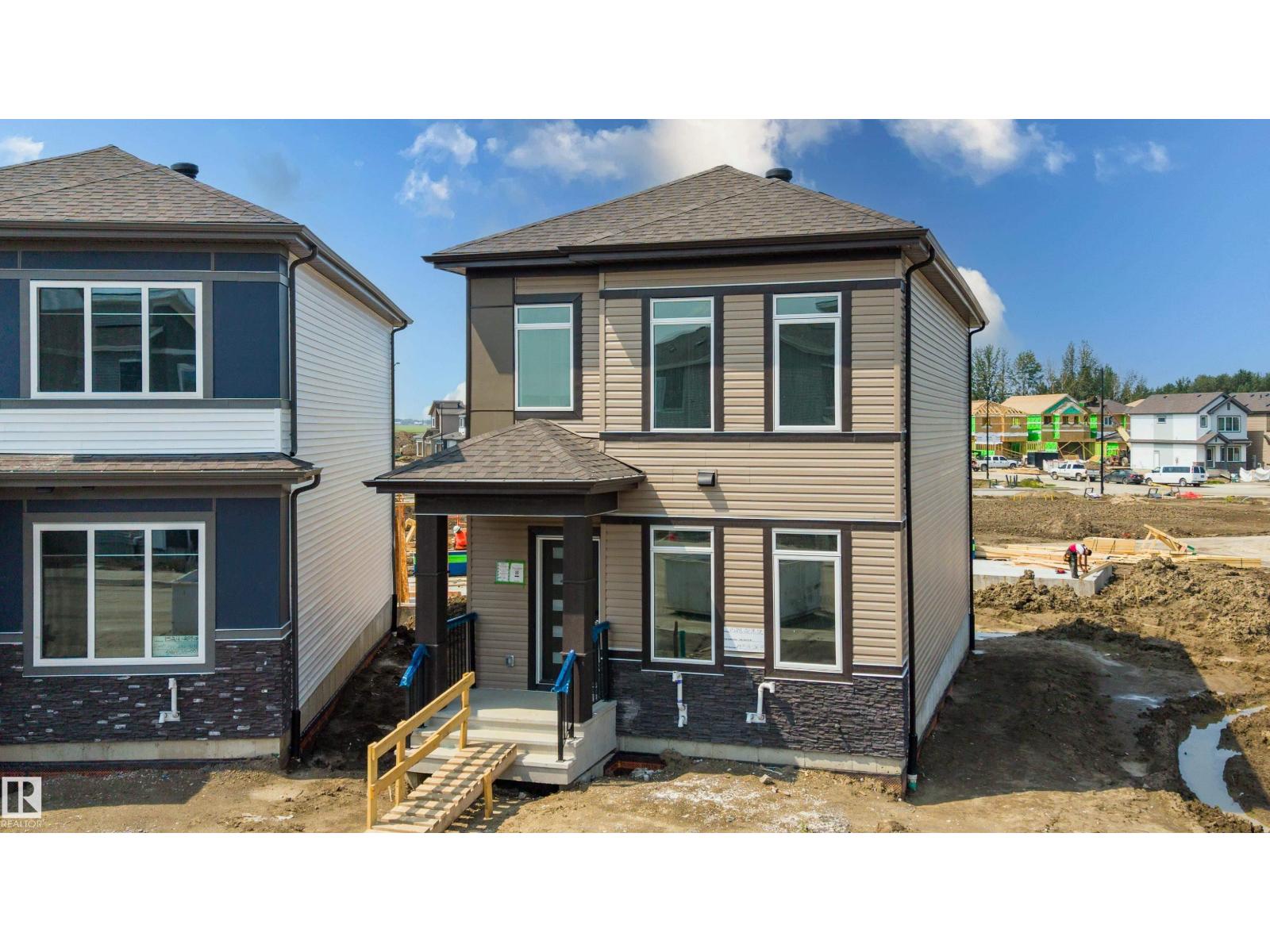 1528 209 St Nw Property Photo 1