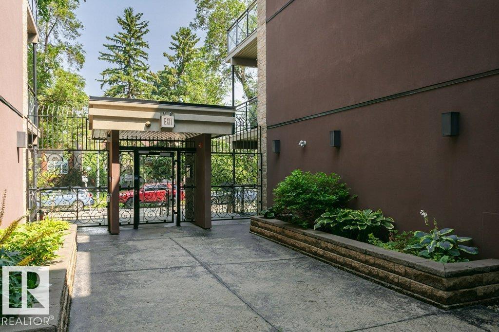 #209 10811 72 Av Nw Property Photo 4