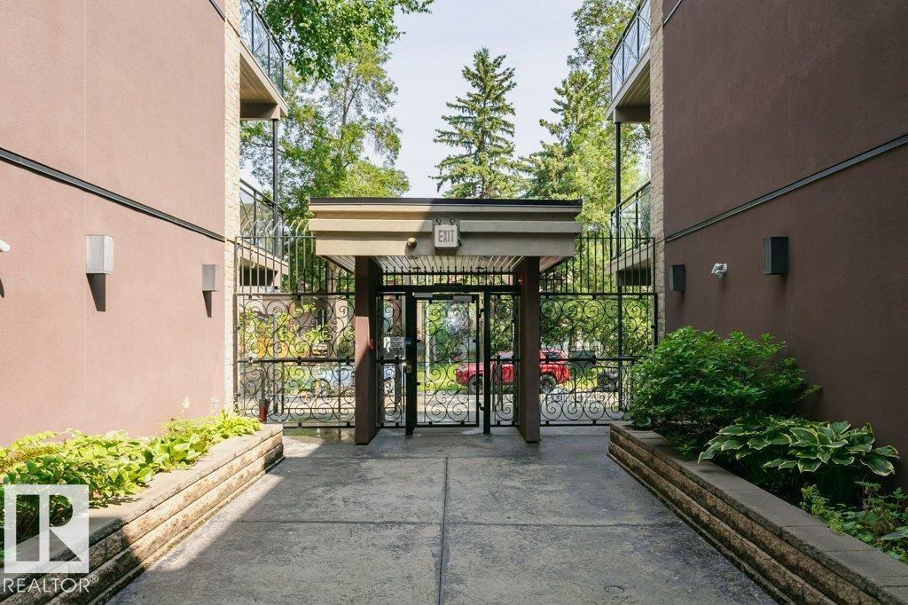 #209 10811 72 Av Nw Property Photo 5
