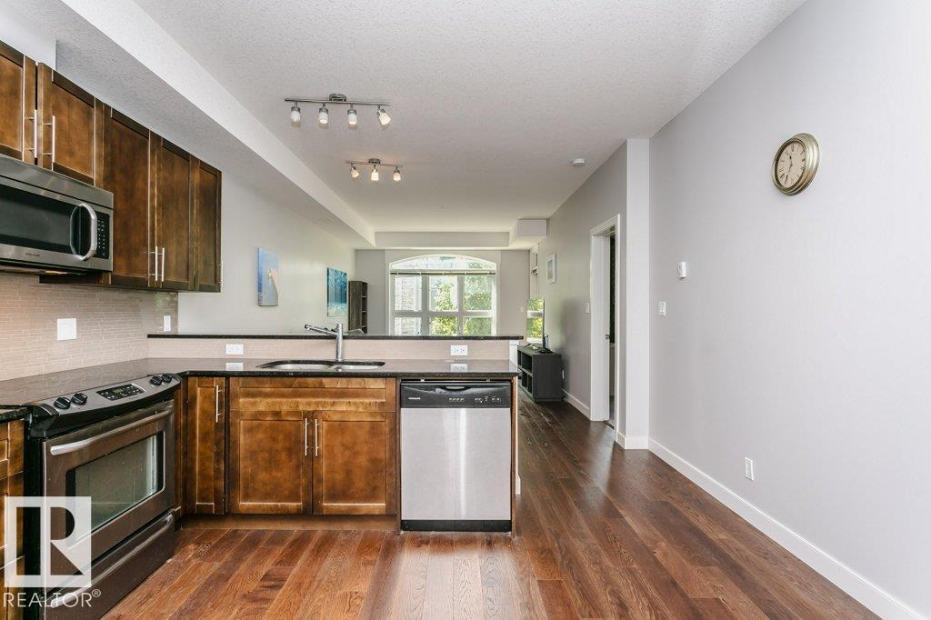 #209 10811 72 Av Nw Property Photo 10