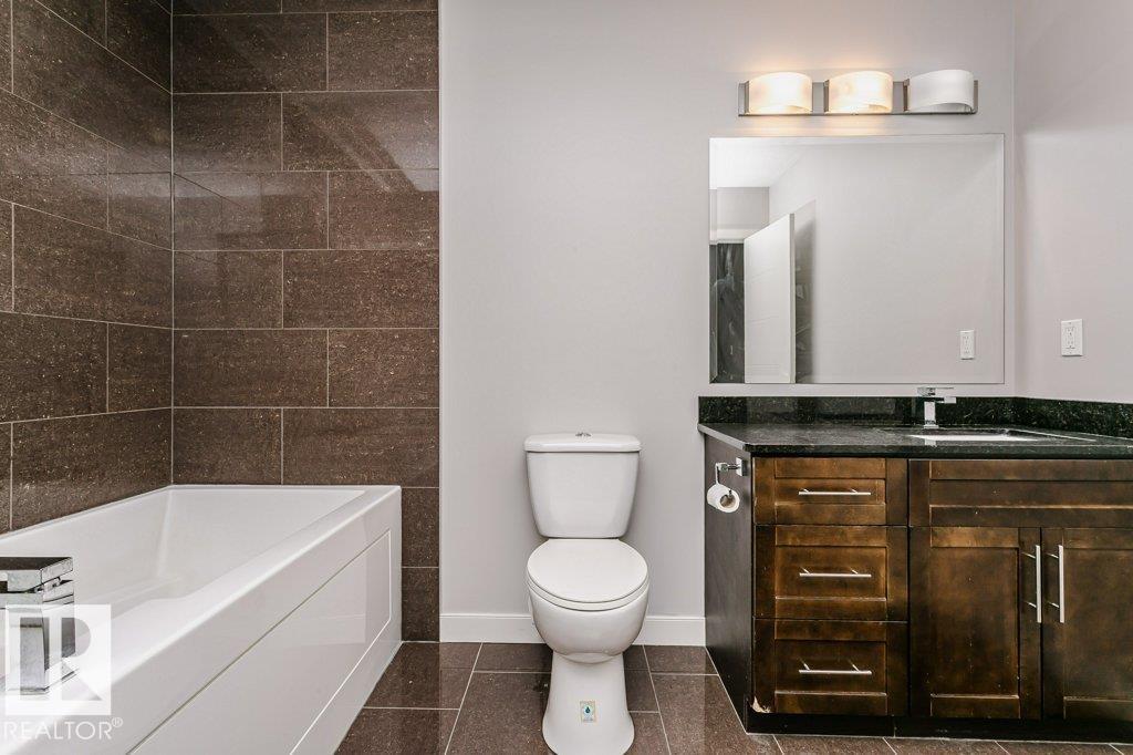 #209 10811 72 Av Nw Property Photo 23
