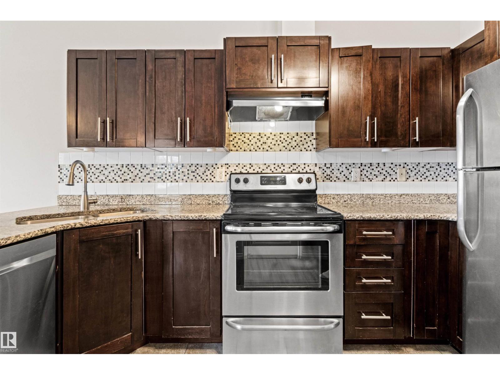 10634 155 St Nw Property Photo 14