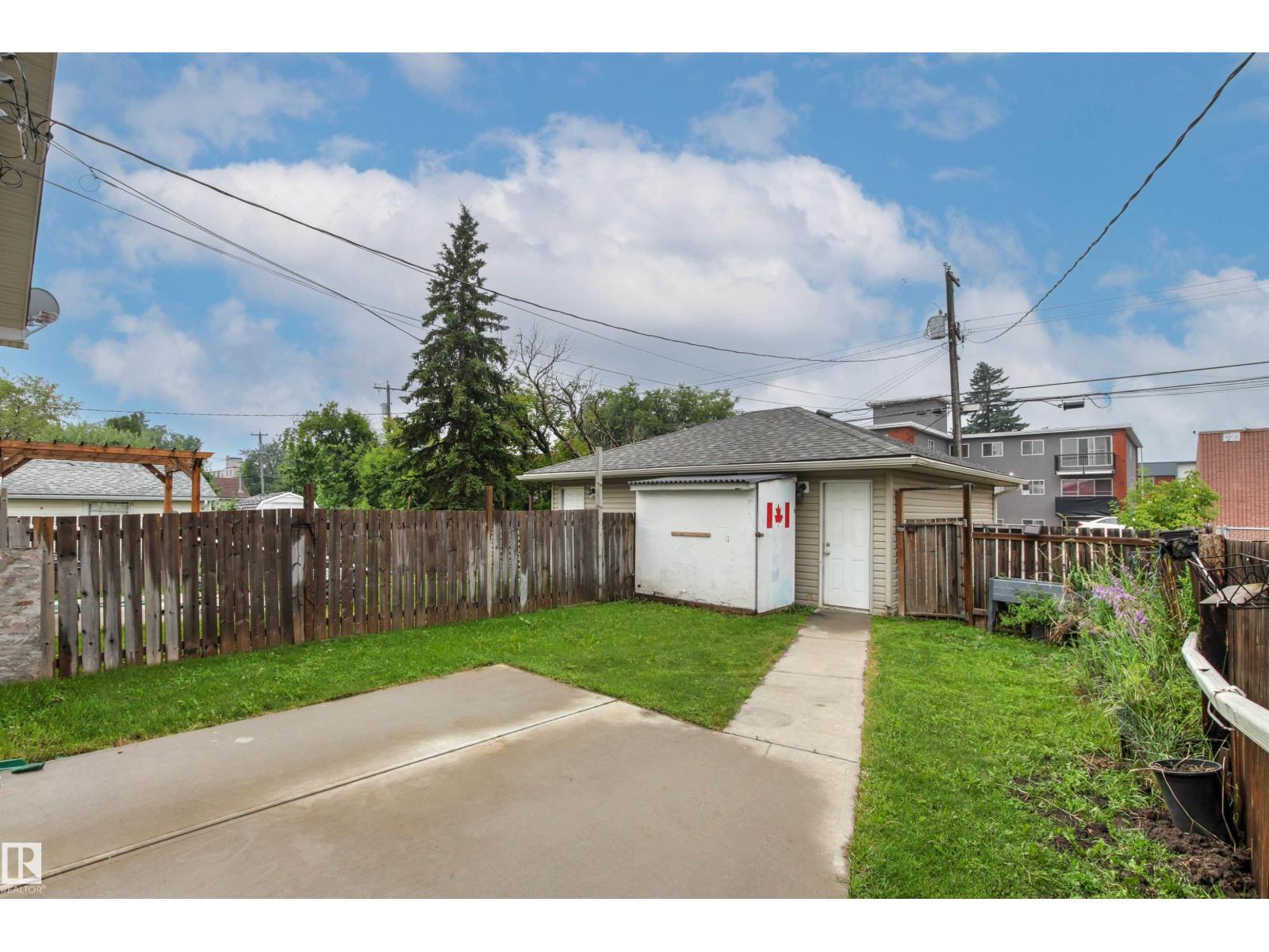 10634 155 St Nw Property Photo 42