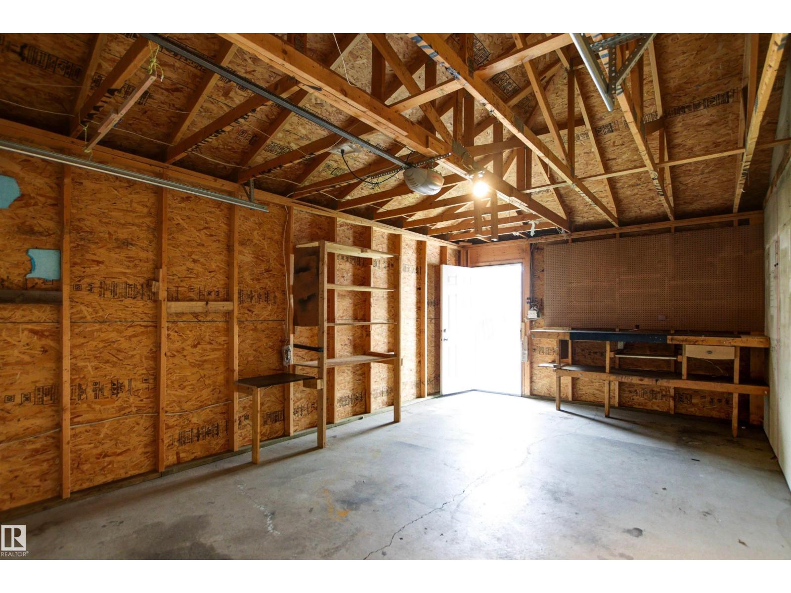 10634 155 St Nw Property Photo 46