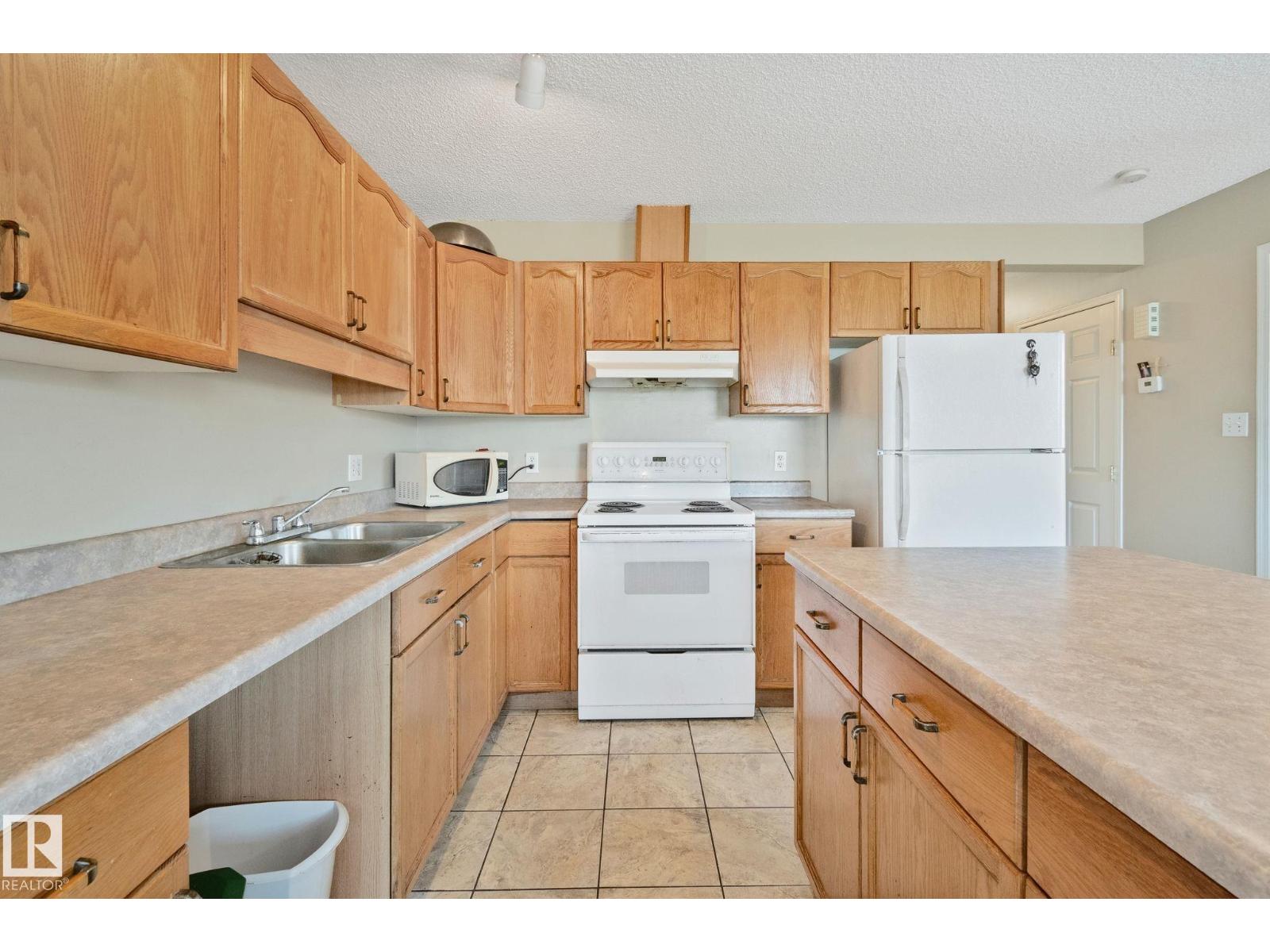 3769 21 St Nw Property Photo 6