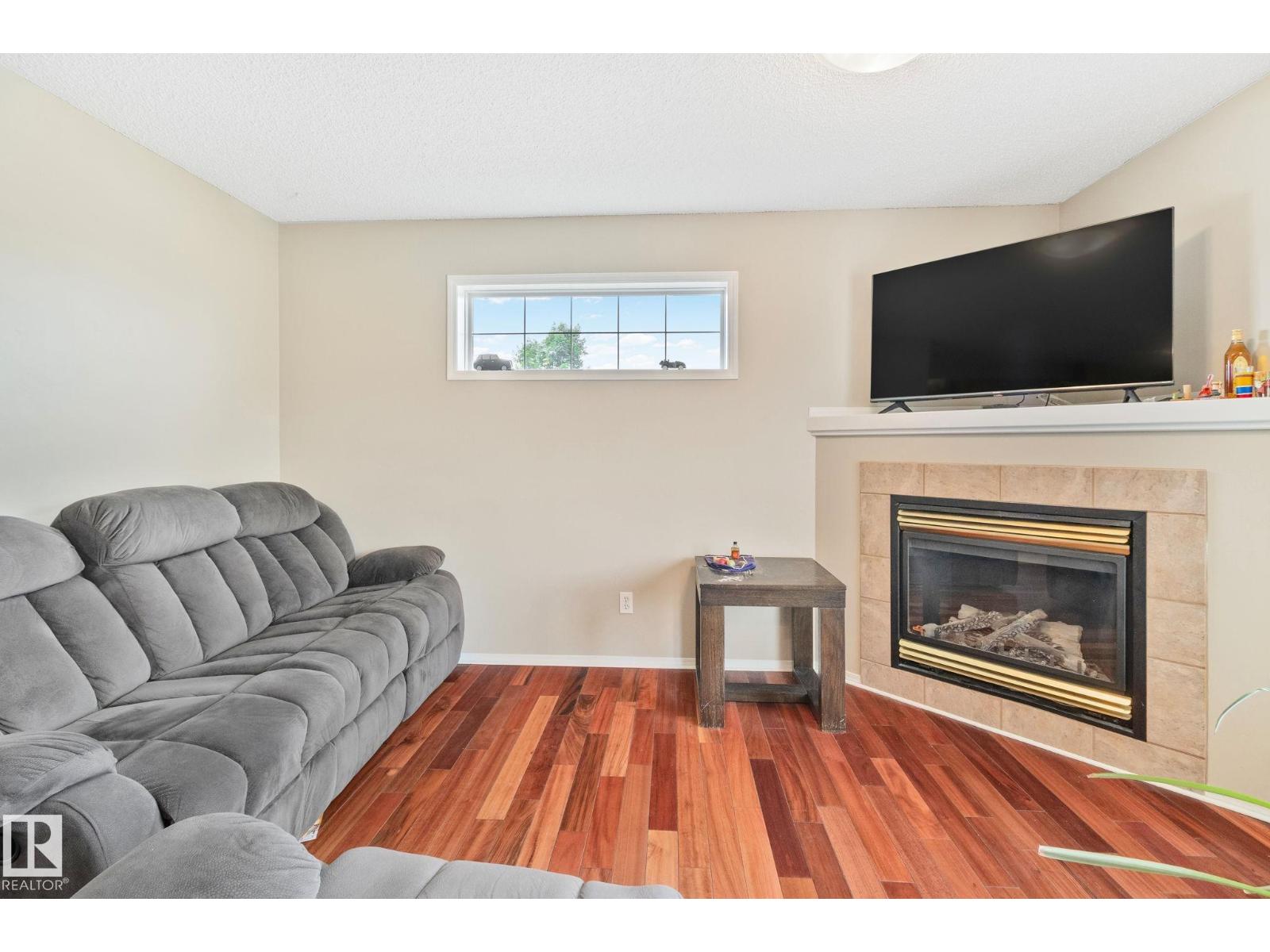 3769 21 St Nw Property Photo 9