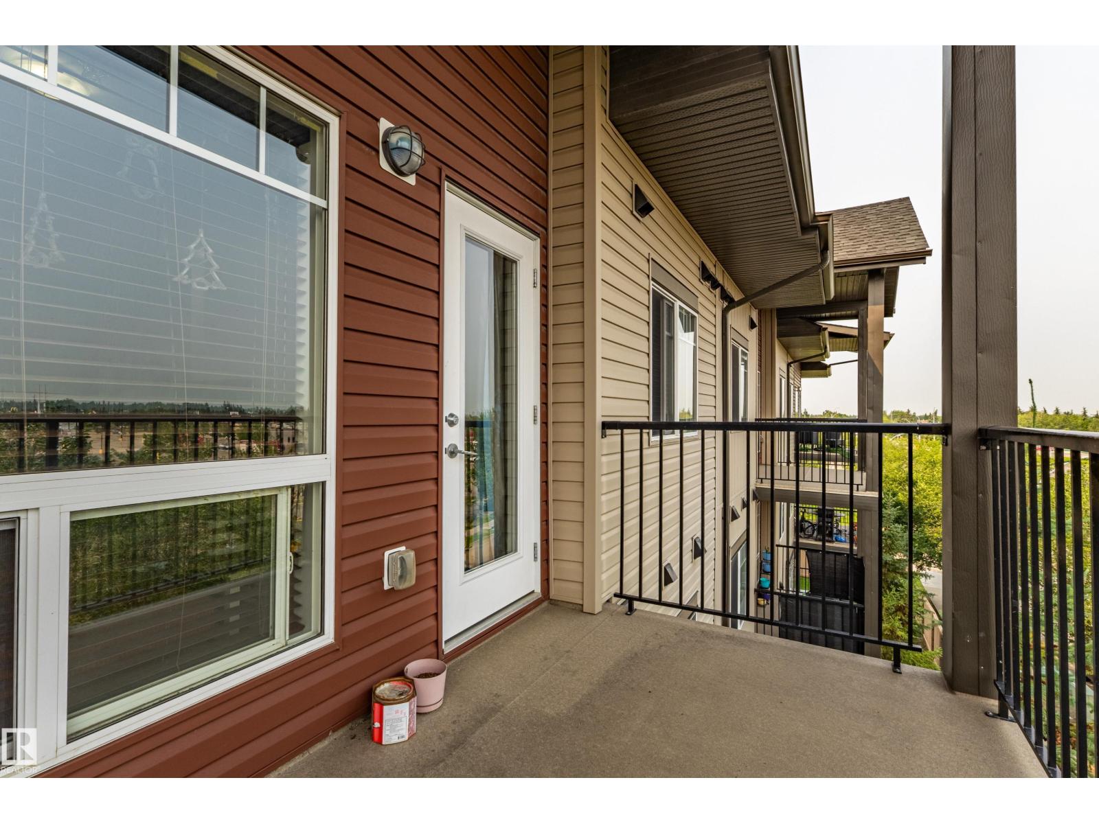 #407 9523 160 Av Nw Property Photo 14