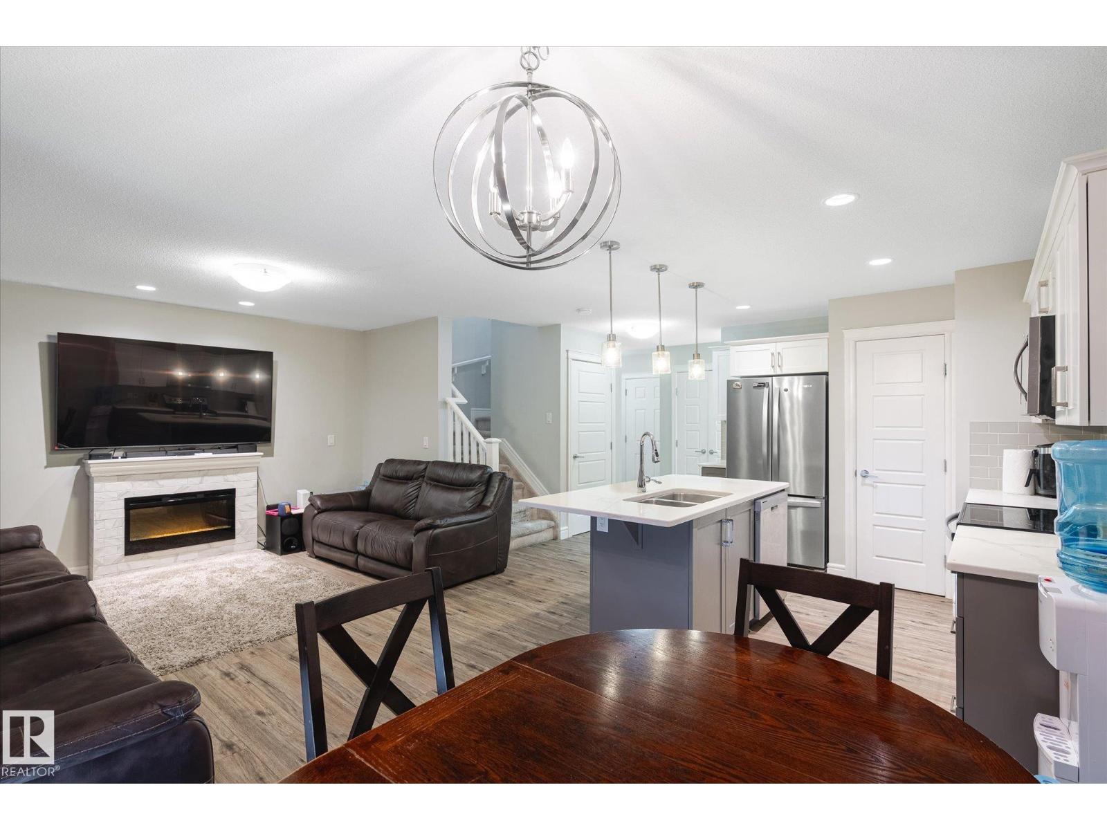 1416 169 St Sw Property Photo 4