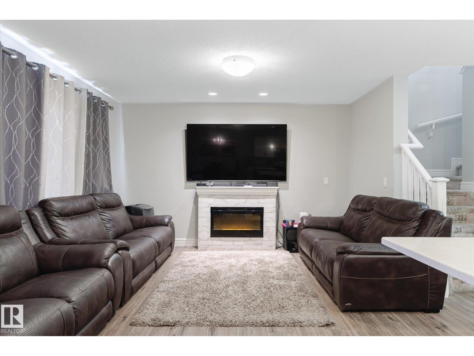 1416 169 St Sw Property Photo 5