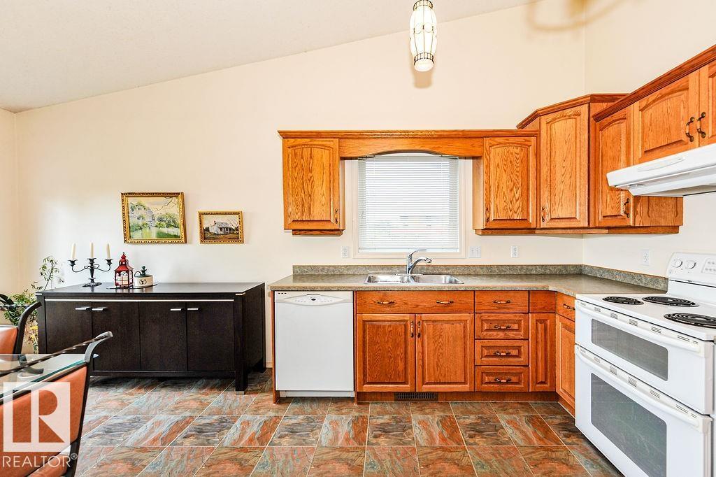 4720 51 St Property Photo 11