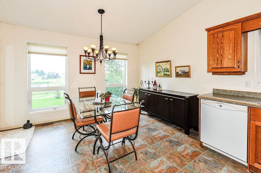 4720 51 St Property Photo 13