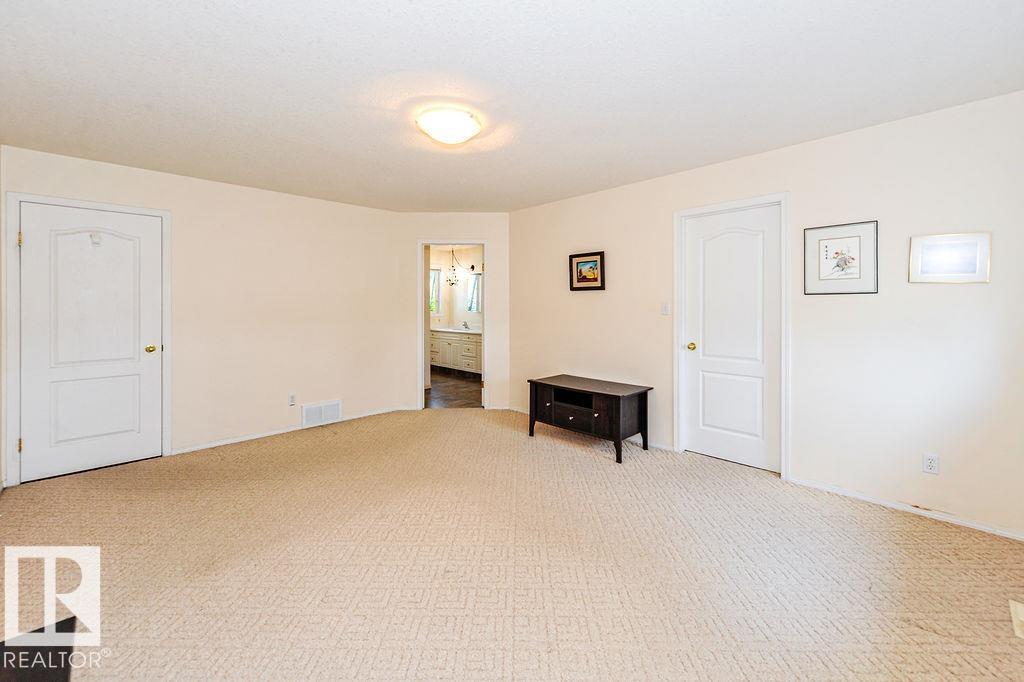 4720 51 St Property Photo 20